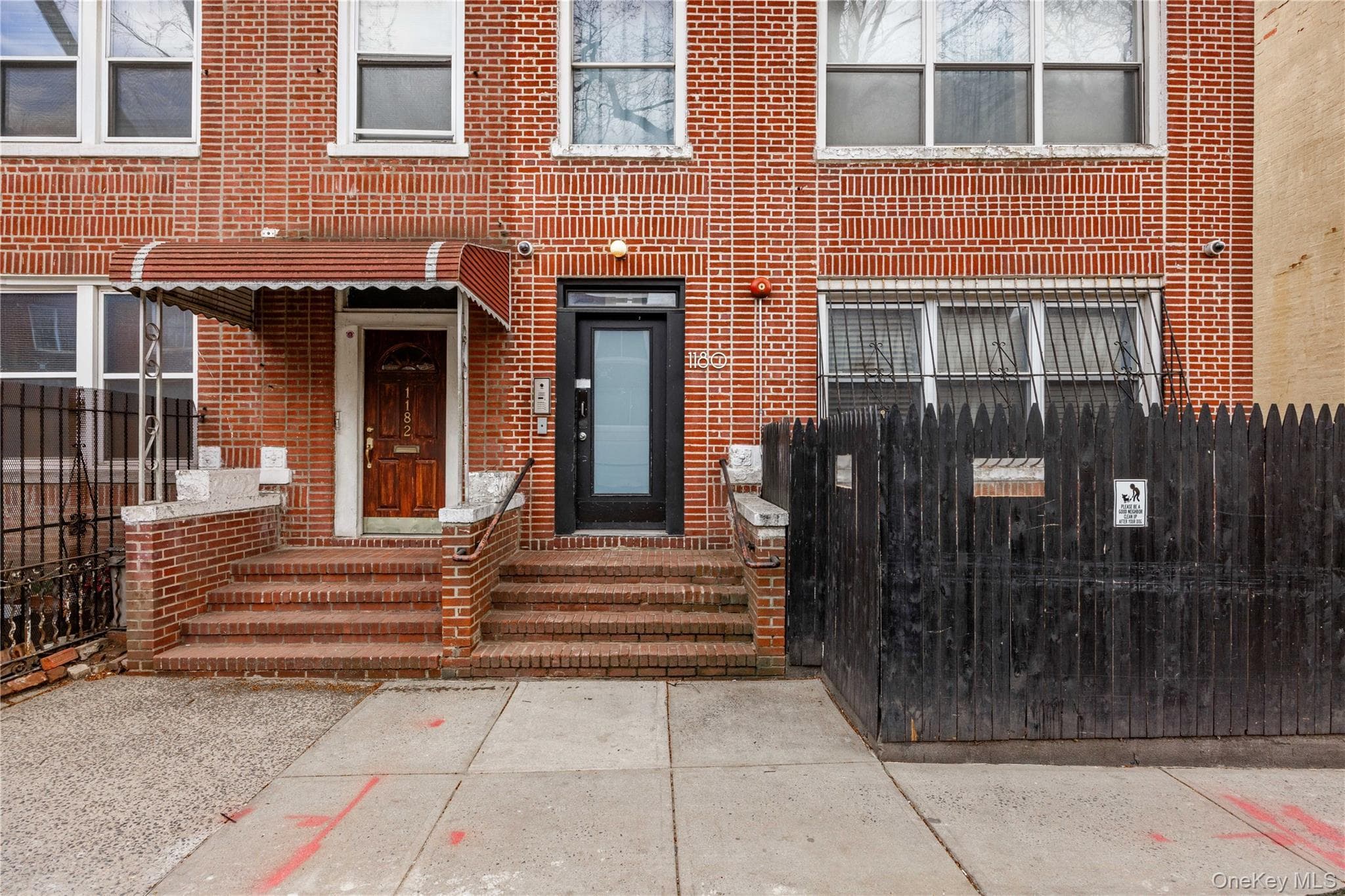 1180 Grant Avenue thumbnail 4