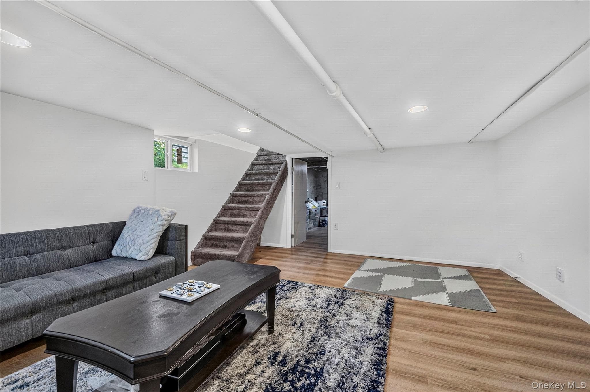 253 Court Place thumbnail 19