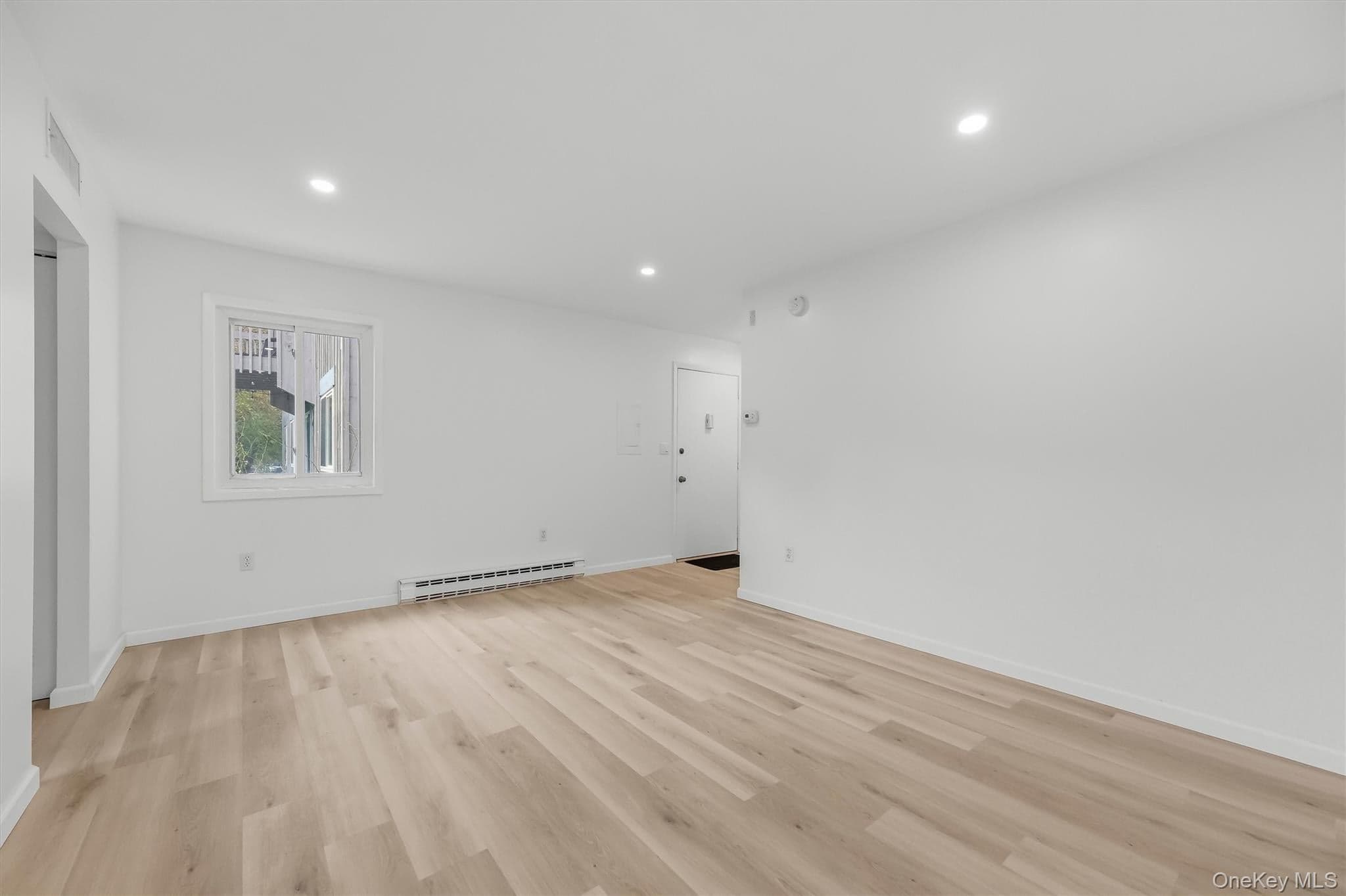 82 Sterling Street Unit: 82 thumbnail 6