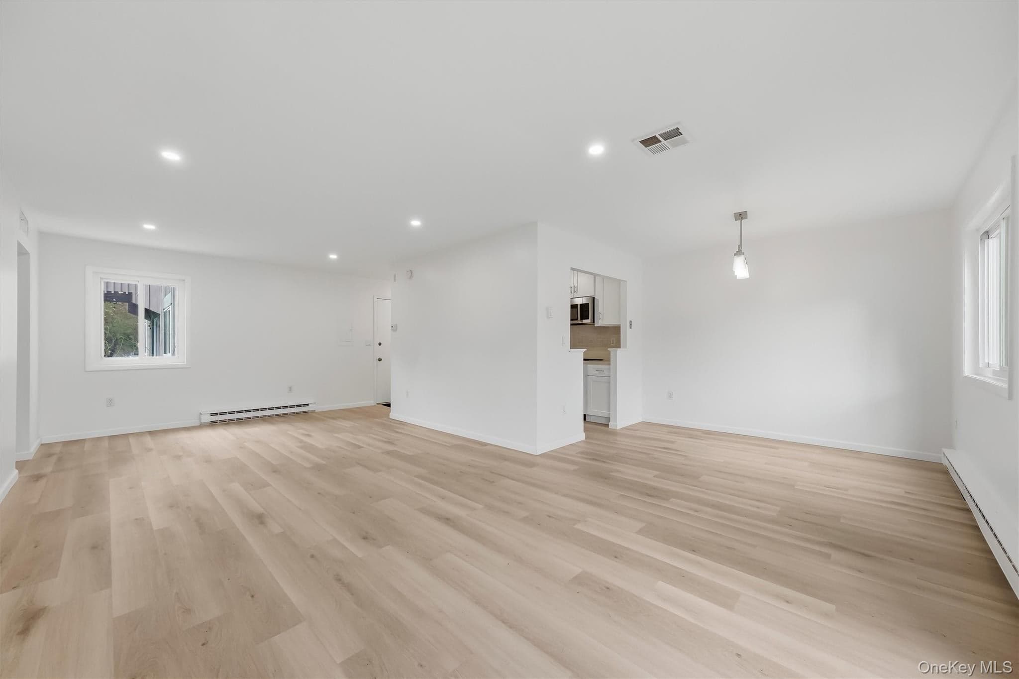 82 Sterling Street Unit: 82 thumbnail 7