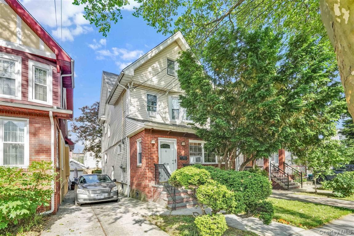 85-29 123rd Street, Kew Gardens