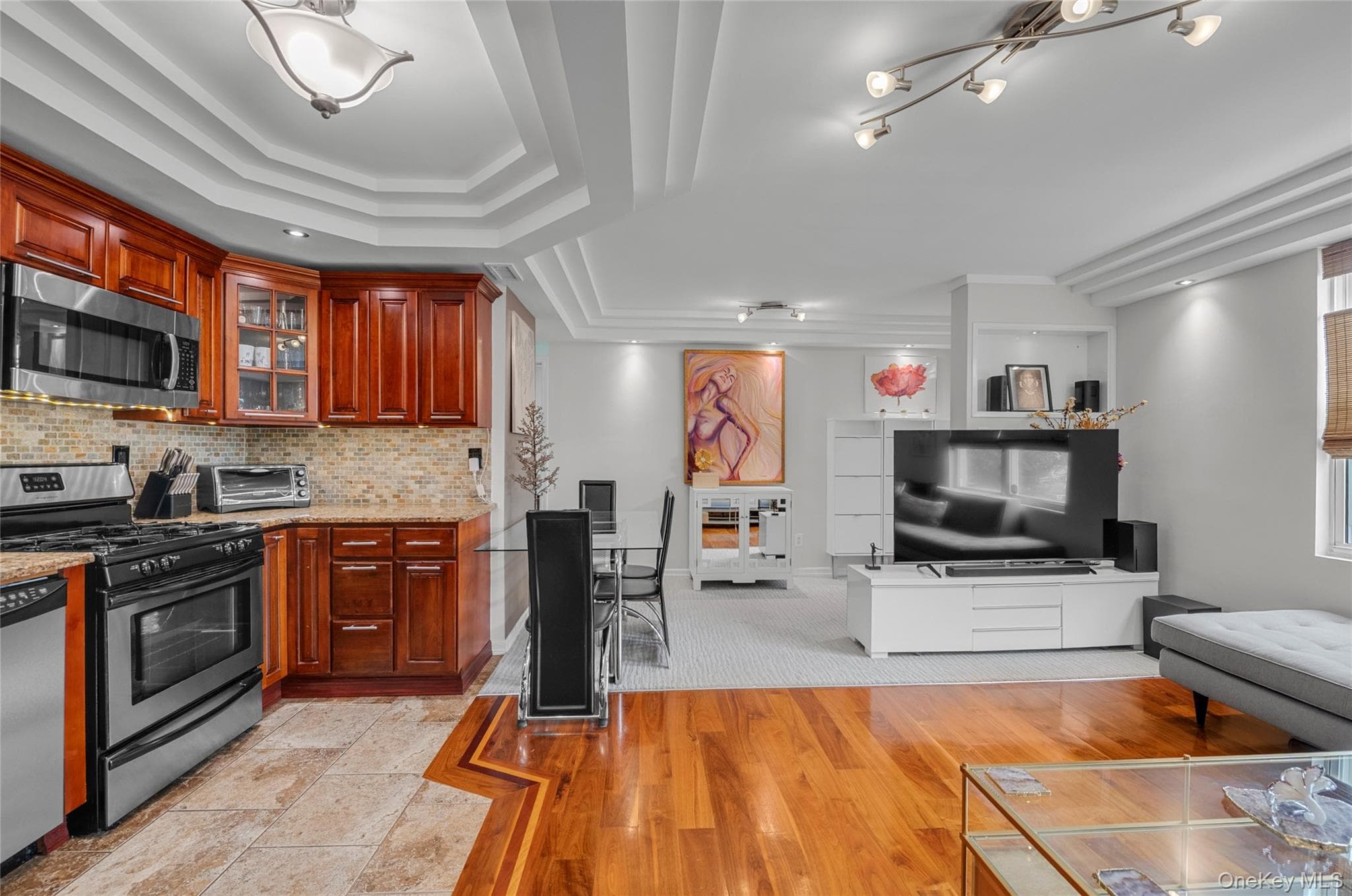 7137 70th Street Unit: B thumbnail 7