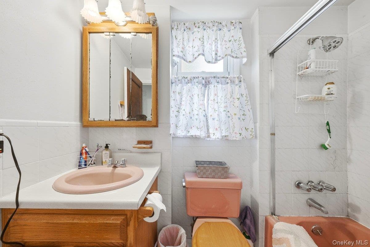 258 Mclean Avenue thumbnail 20
