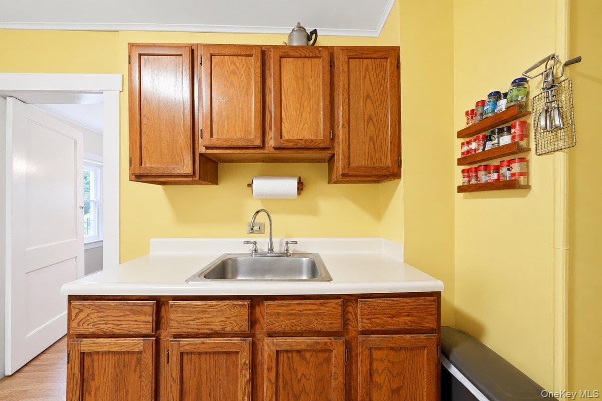 258 Mclean Avenue thumbnail 10