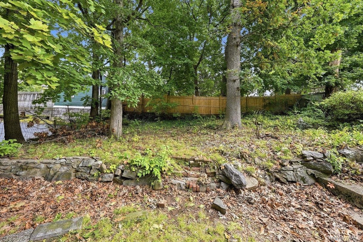 258 Mclean Avenue thumbnail 33