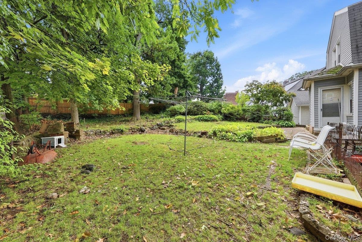 258 Mclean Avenue thumbnail 30