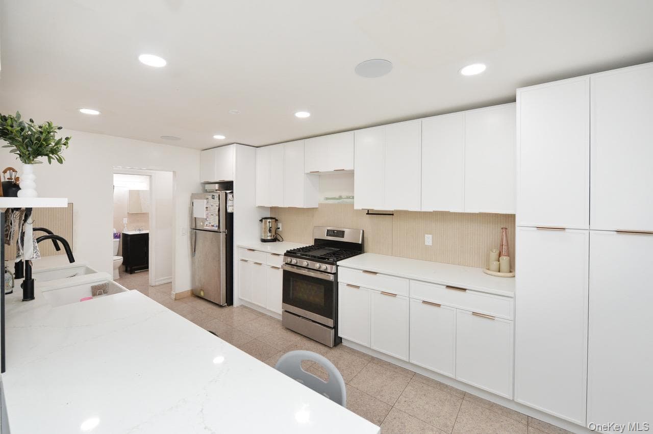 232 Kearsing Parkway Unit: G thumbnail 2