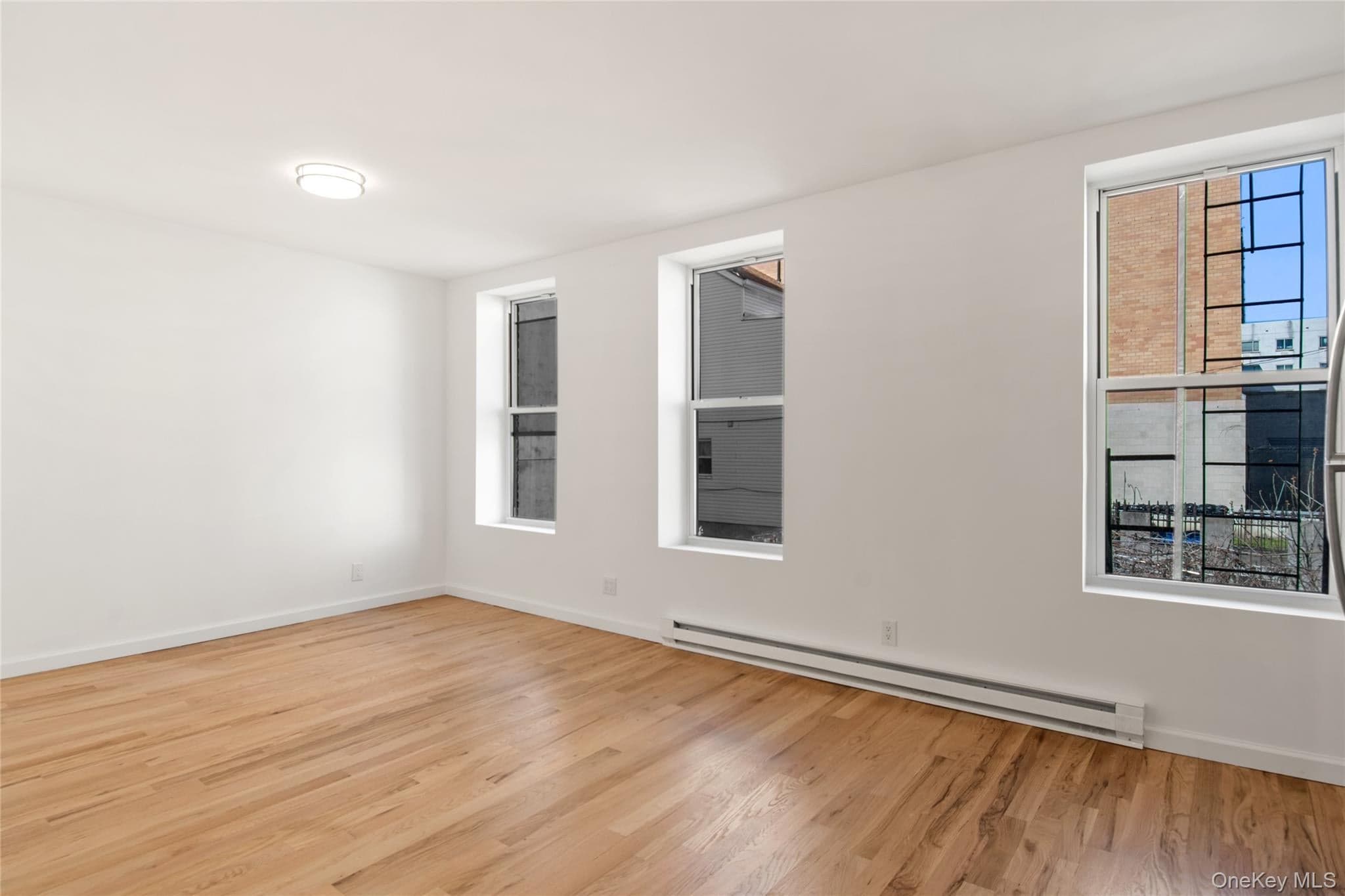 811 Courtlandt Avenue thumbnail 13