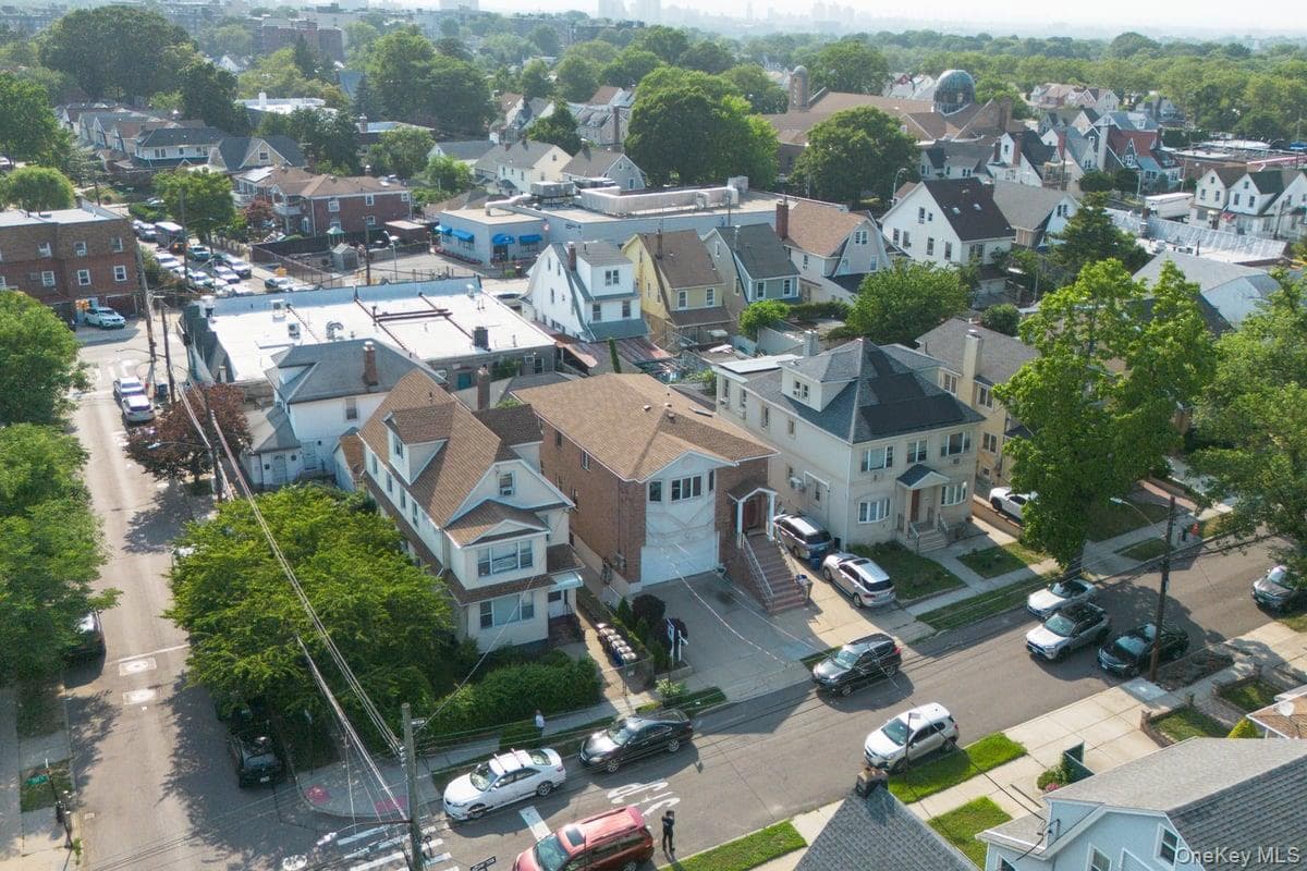 84-70 159th Street St thumbnail 4