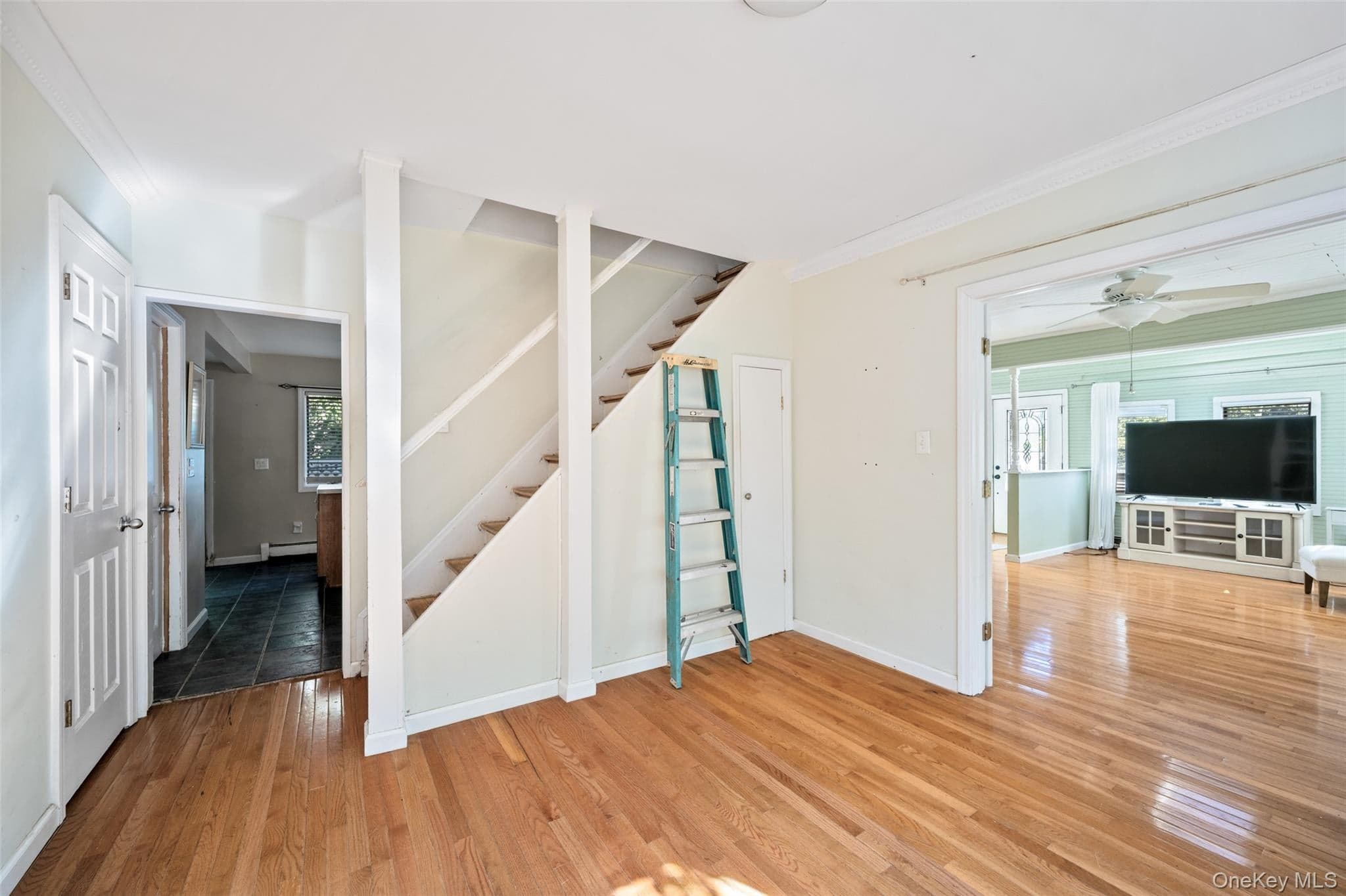 9 Watson ST thumbnail 12