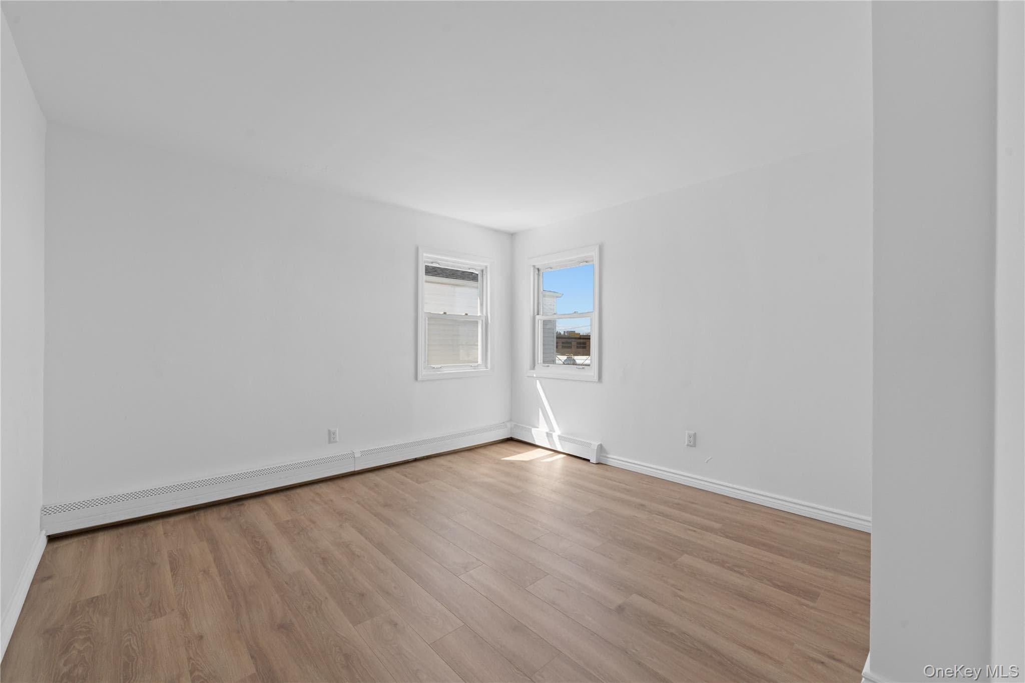 224 W Broadway thumbnail 22