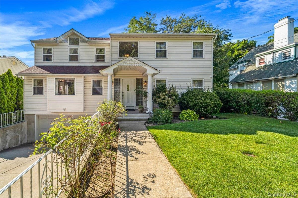 70A Manor Drive photo 1