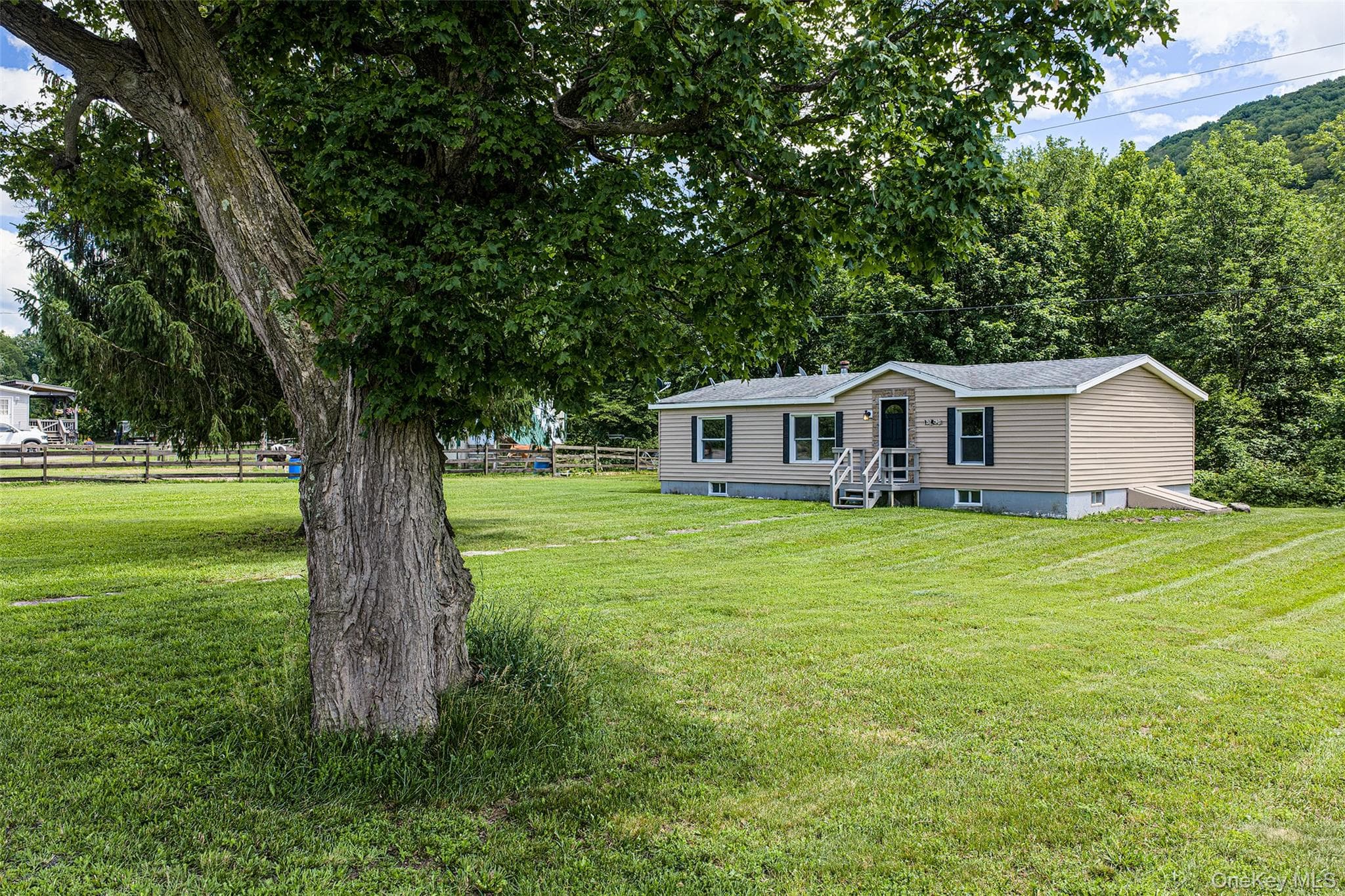 1780 Roses Brook Road thumbnail 3