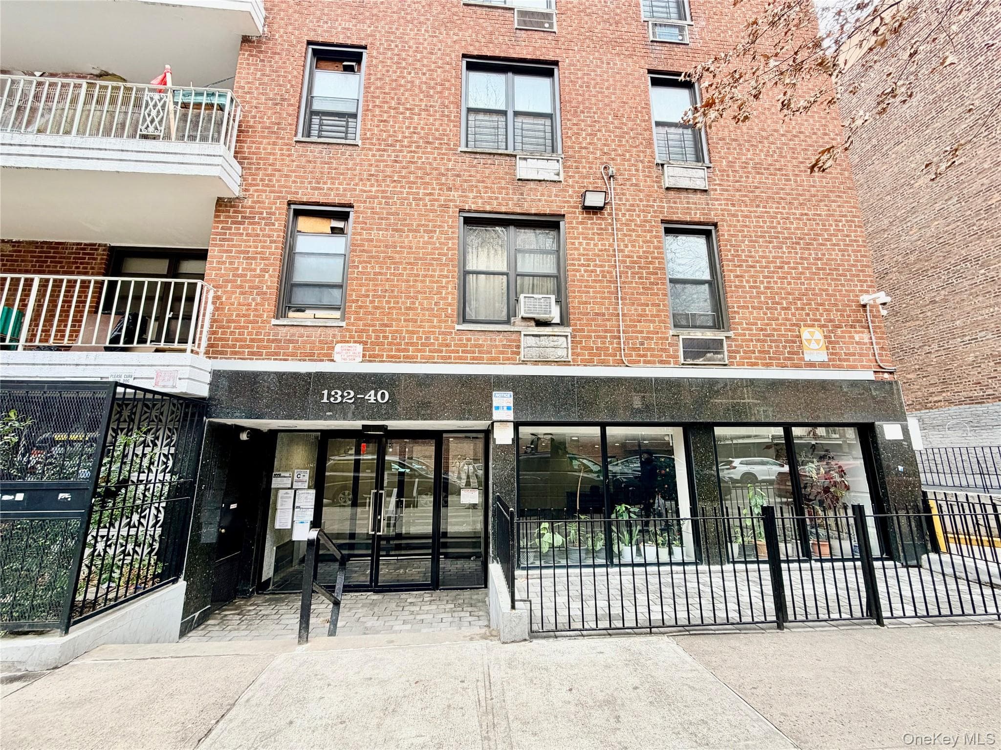 132-40 Sanford Avenue Unit: LK thumbnail 3