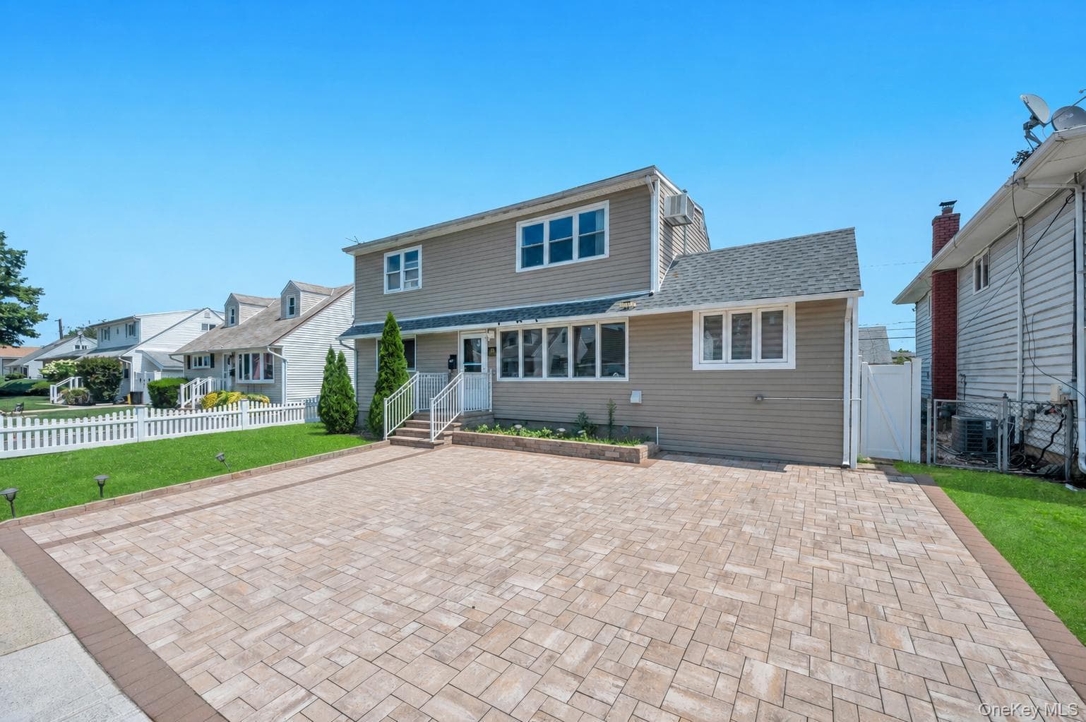 165 Wilfred Boulevard thumbnail 3