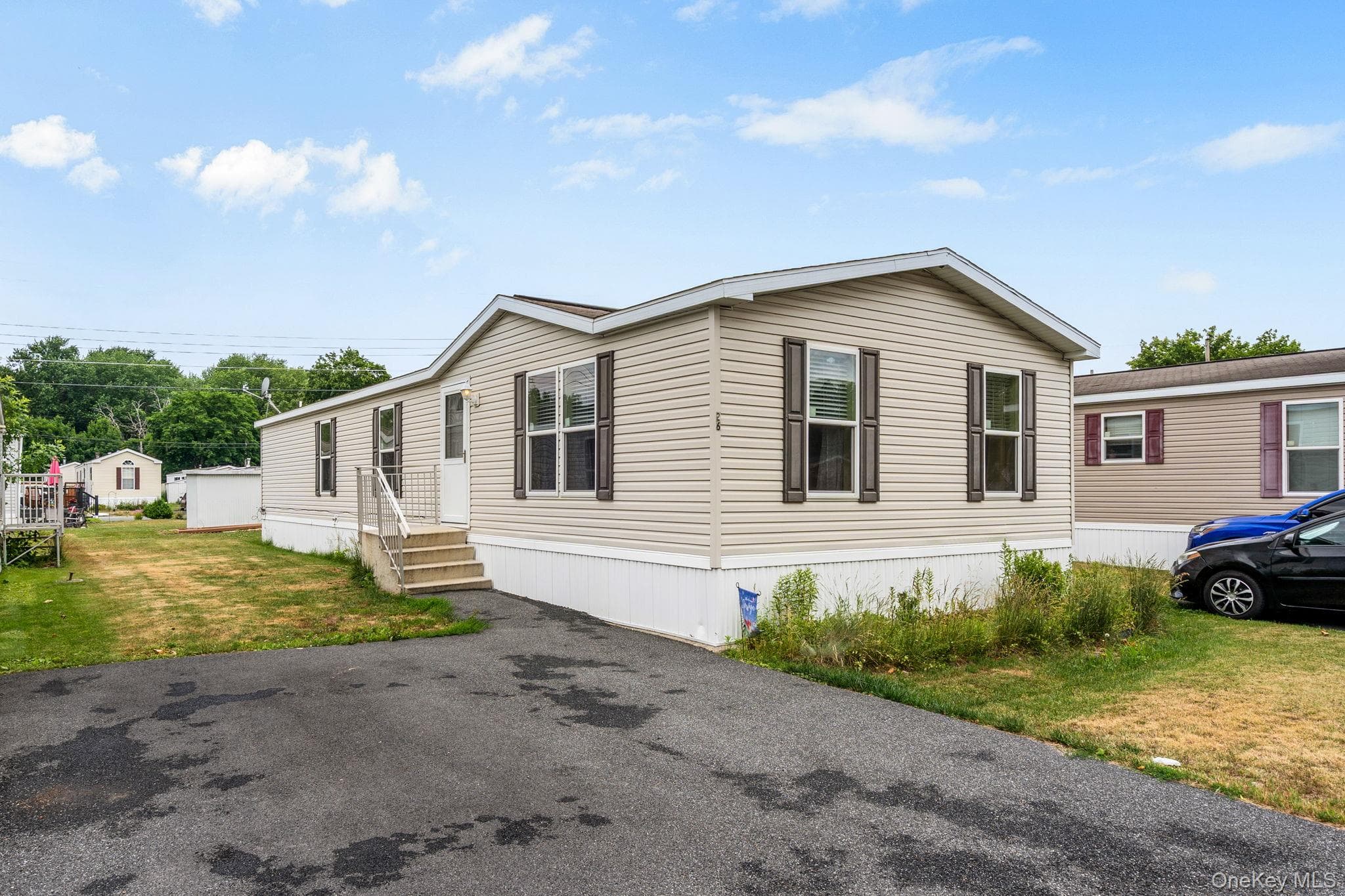 26 East Avenue photo 1