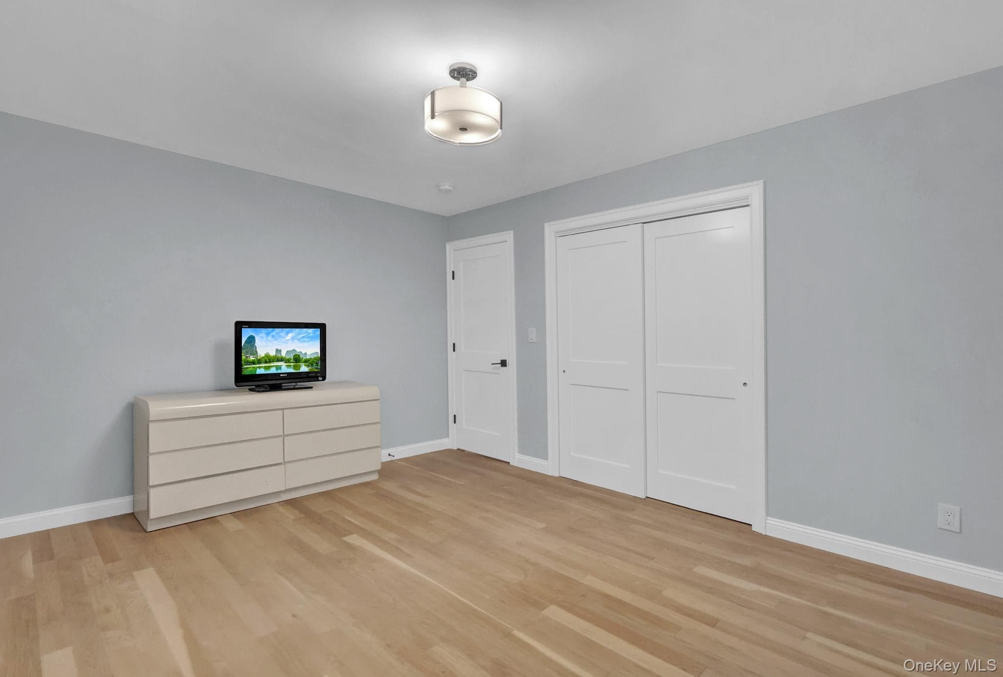 12 Bainbridge Avenue thumbnail 24