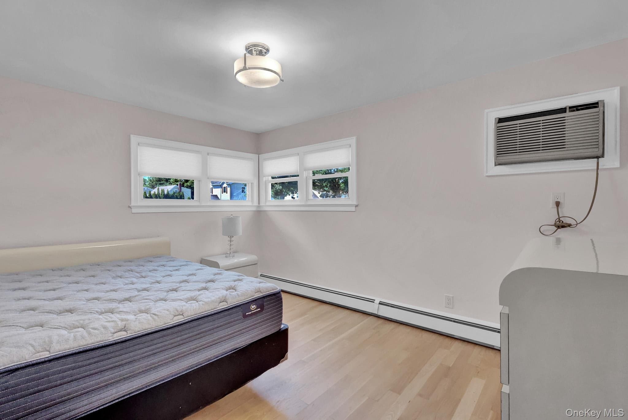 12 Bainbridge Avenue thumbnail 27
