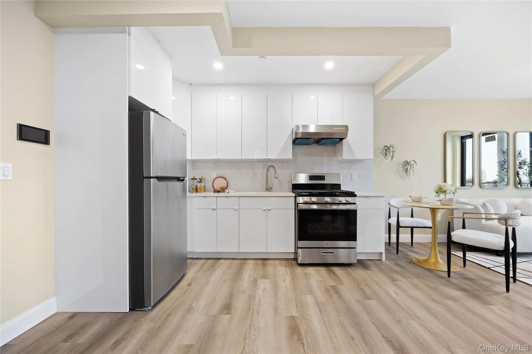 163-07 72nd Ave St Unit: 2C thumbnail 2
