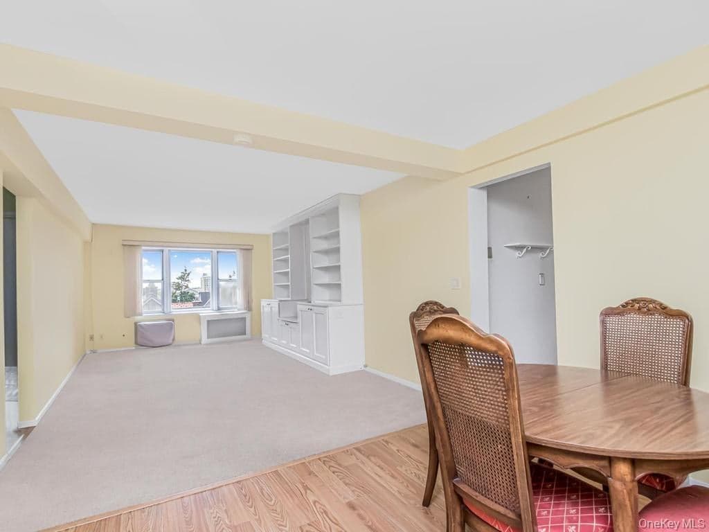 415 Gramatan Avenue Unit: 4E thumbnail 7