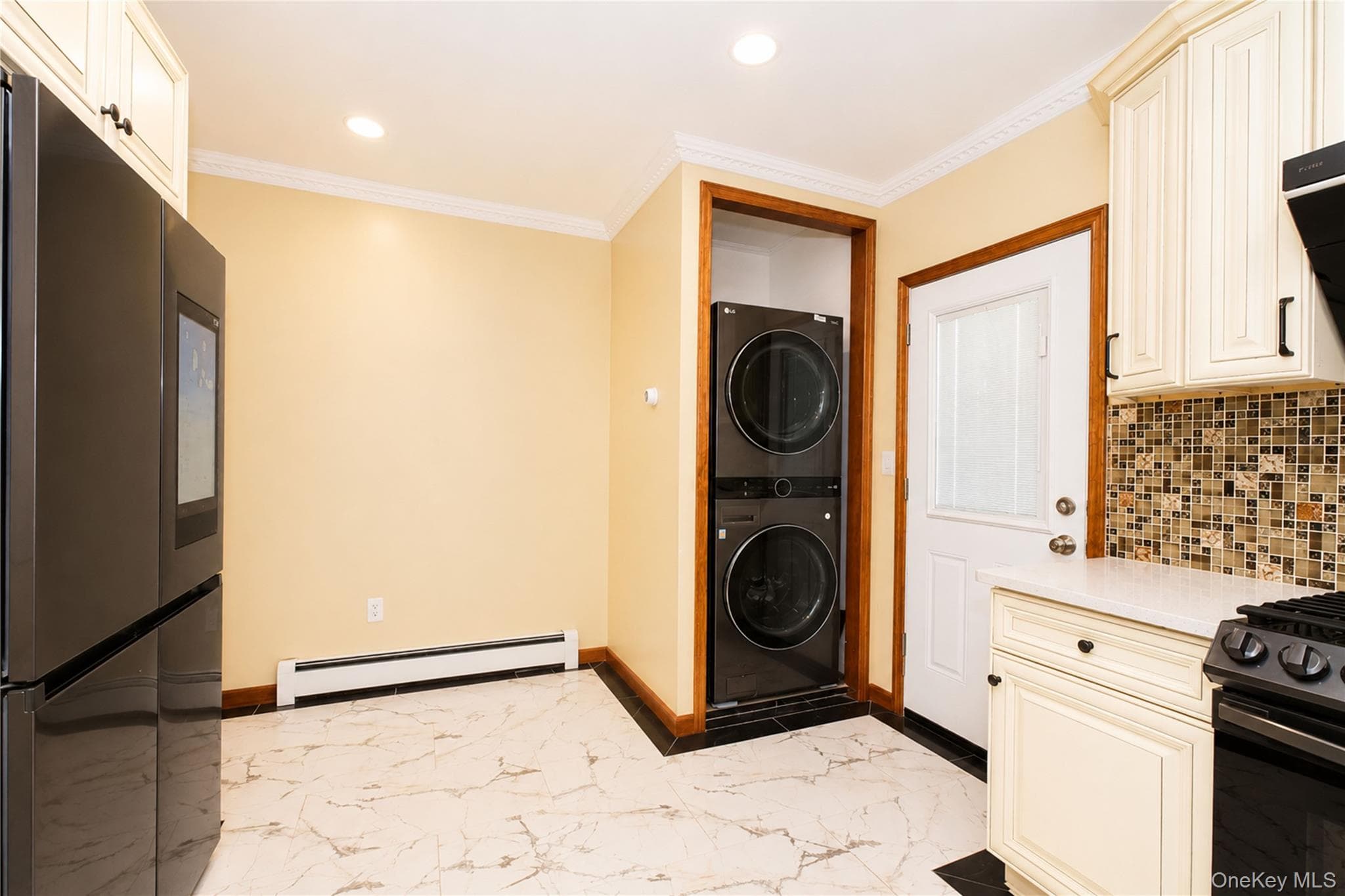 2027 E 35th Street thumbnail 13