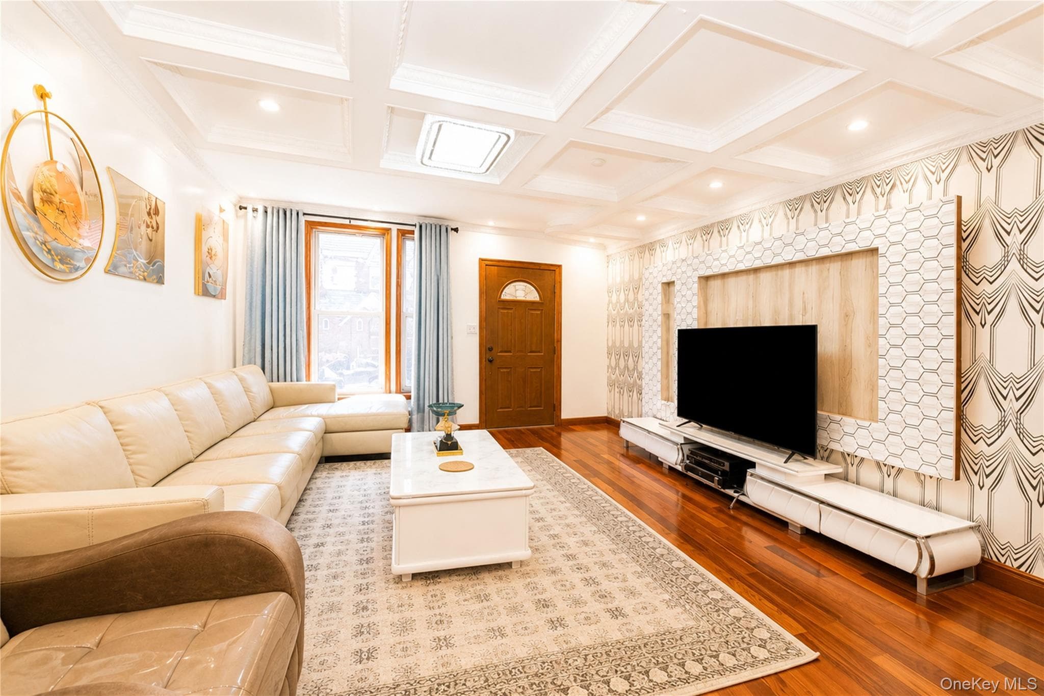 2027 E 35th Street thumbnail 9