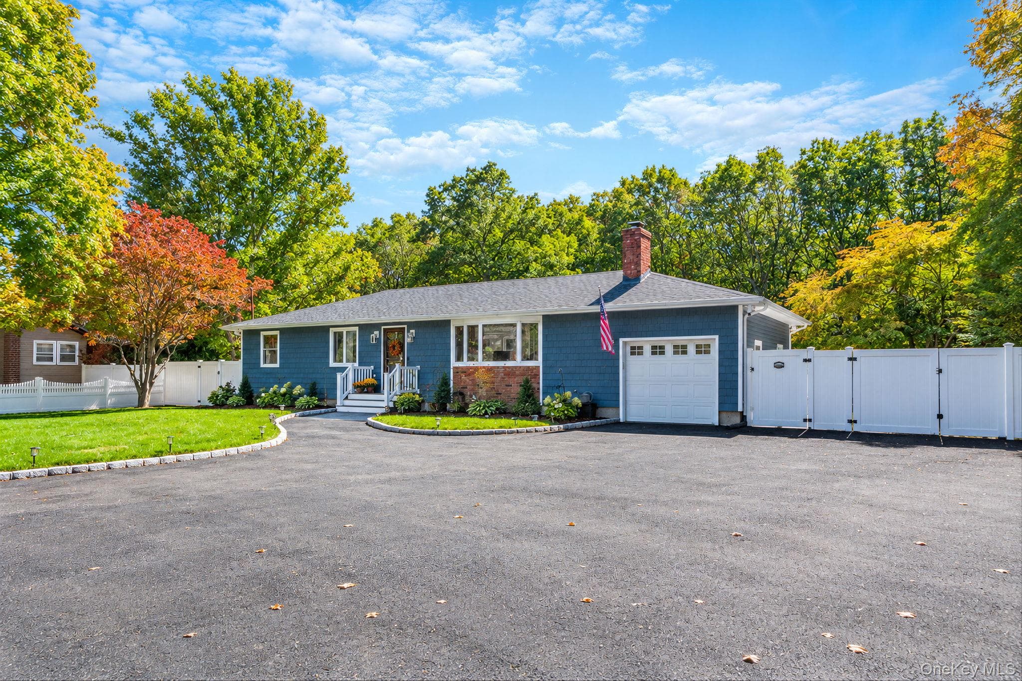 20 Danbury Avenue thumbnail 2