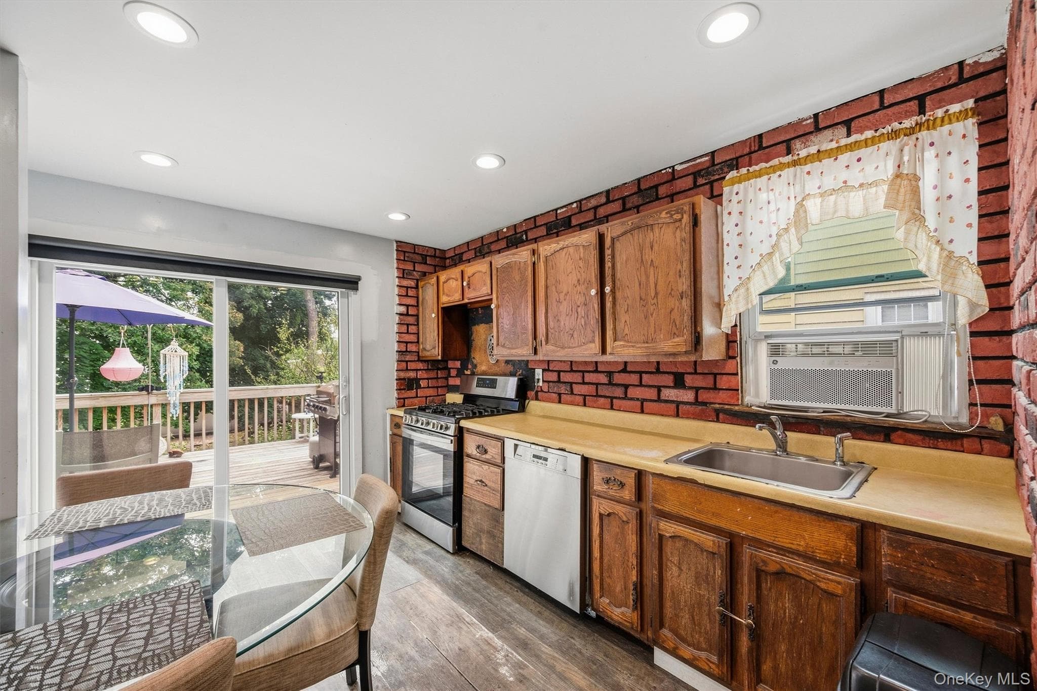 67 Wayne Avenue thumbnail 14