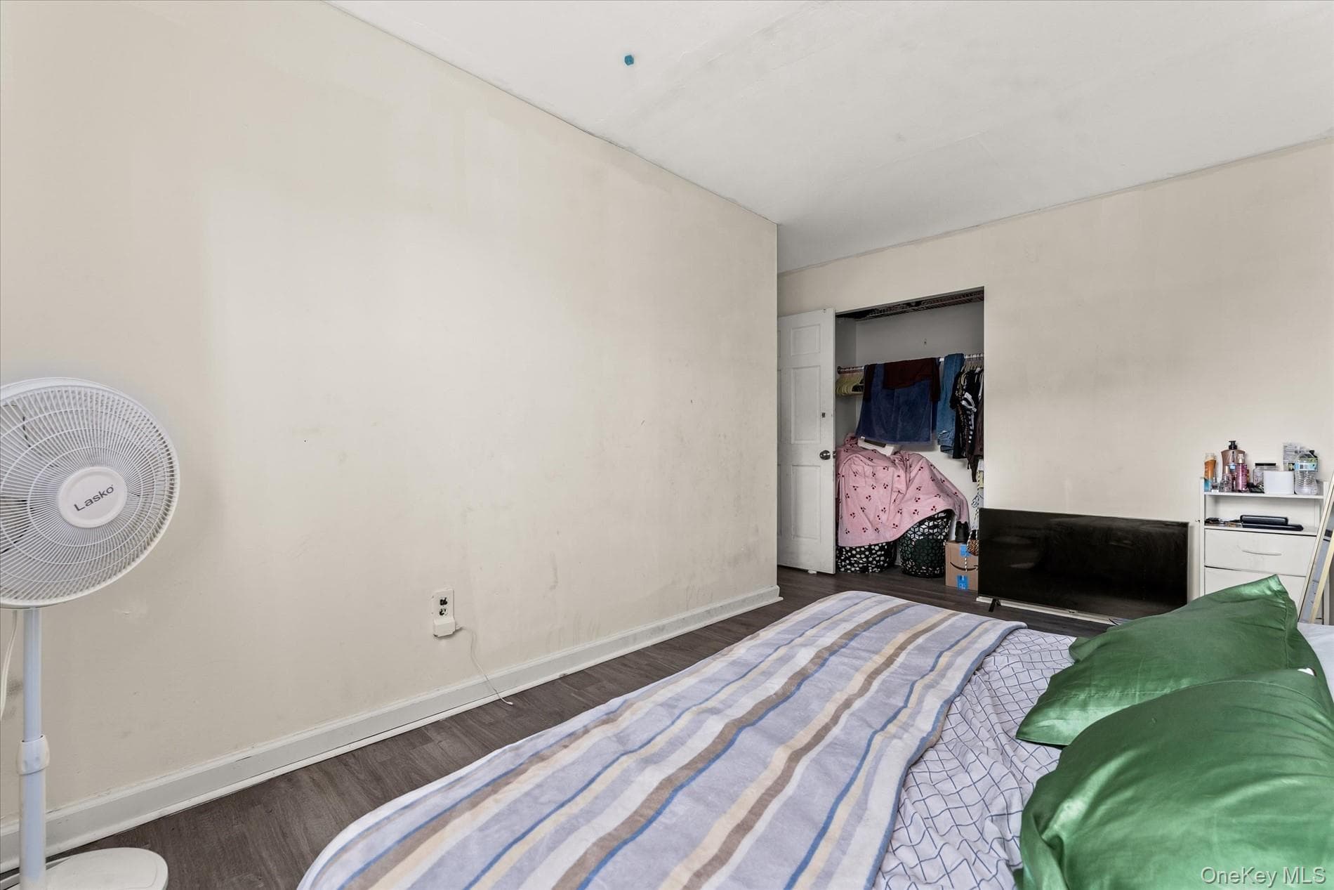 534 Warwick Street thumbnail 14