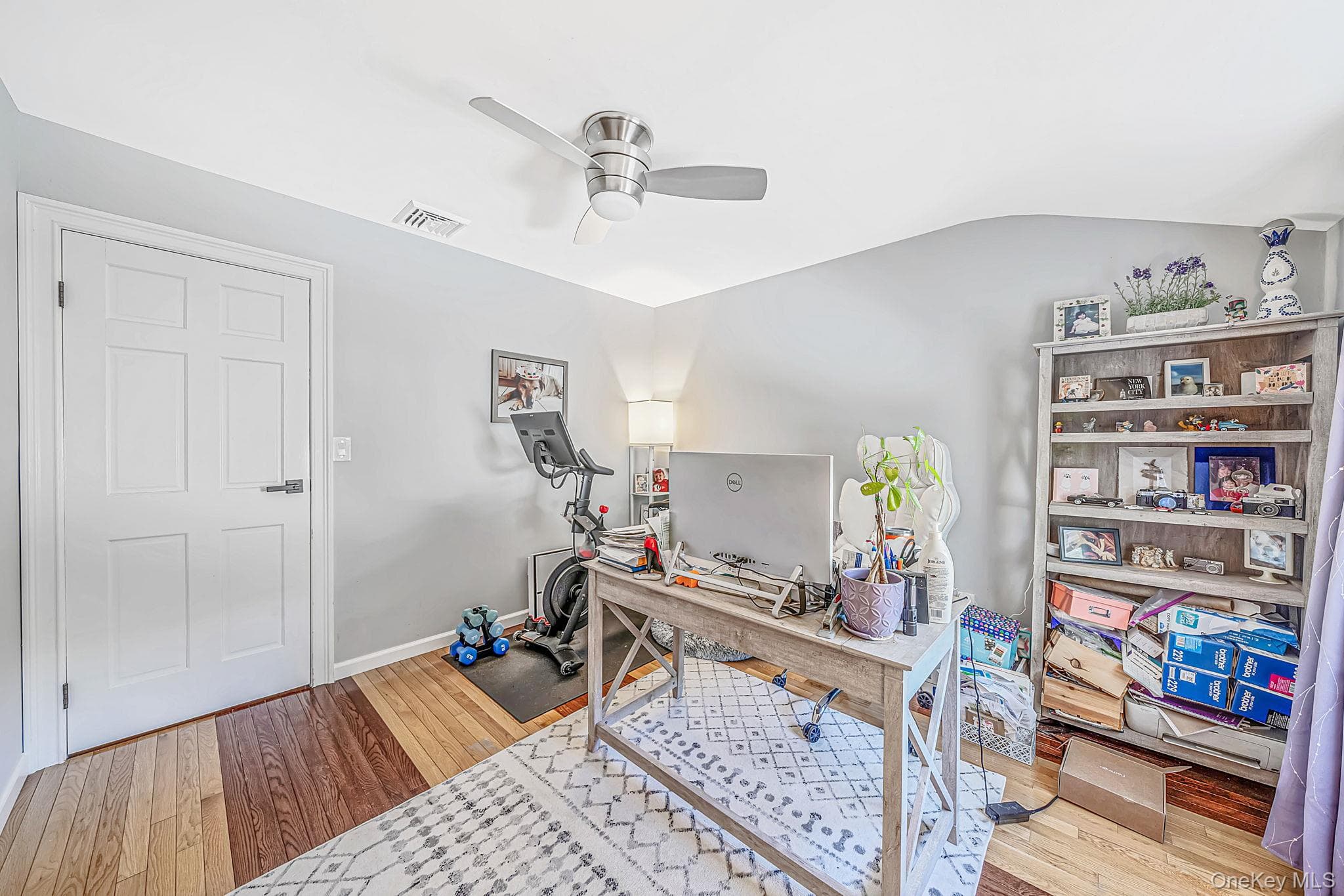 76 Corbin Avenue thumbnail 24