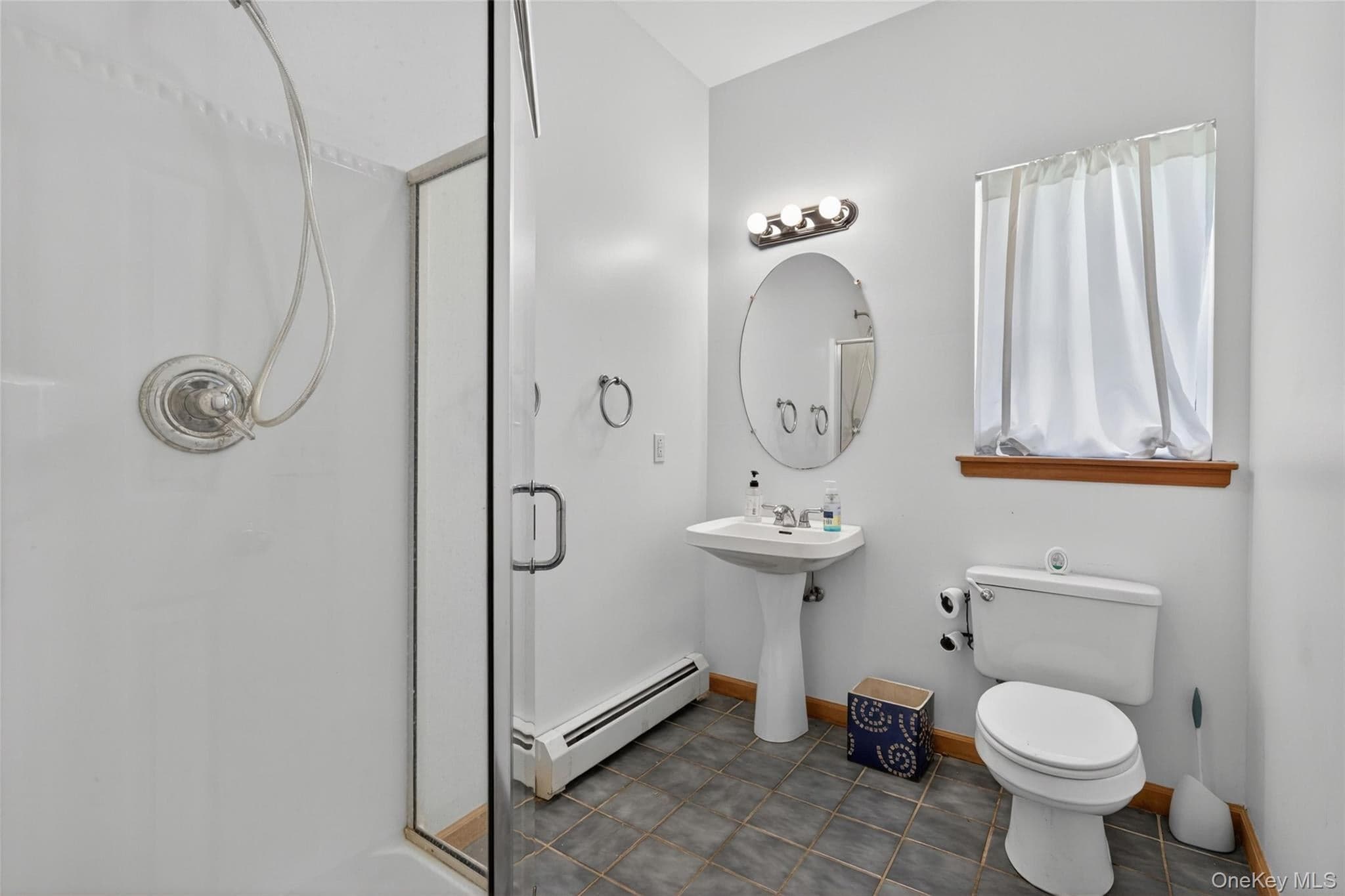 8 Alloway Crescent thumbnail 22