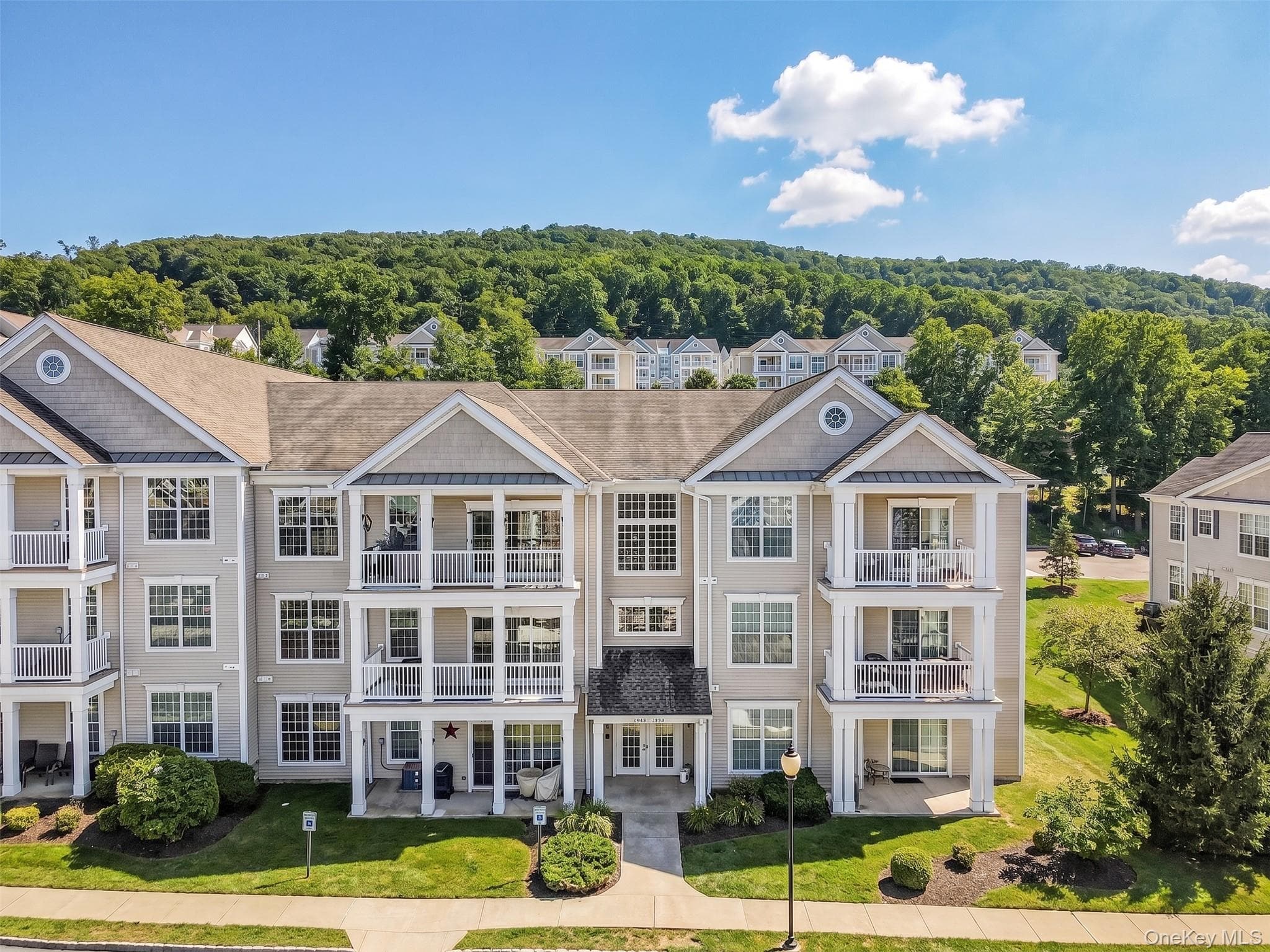 1317 Saratoga Lane thumbnail 23