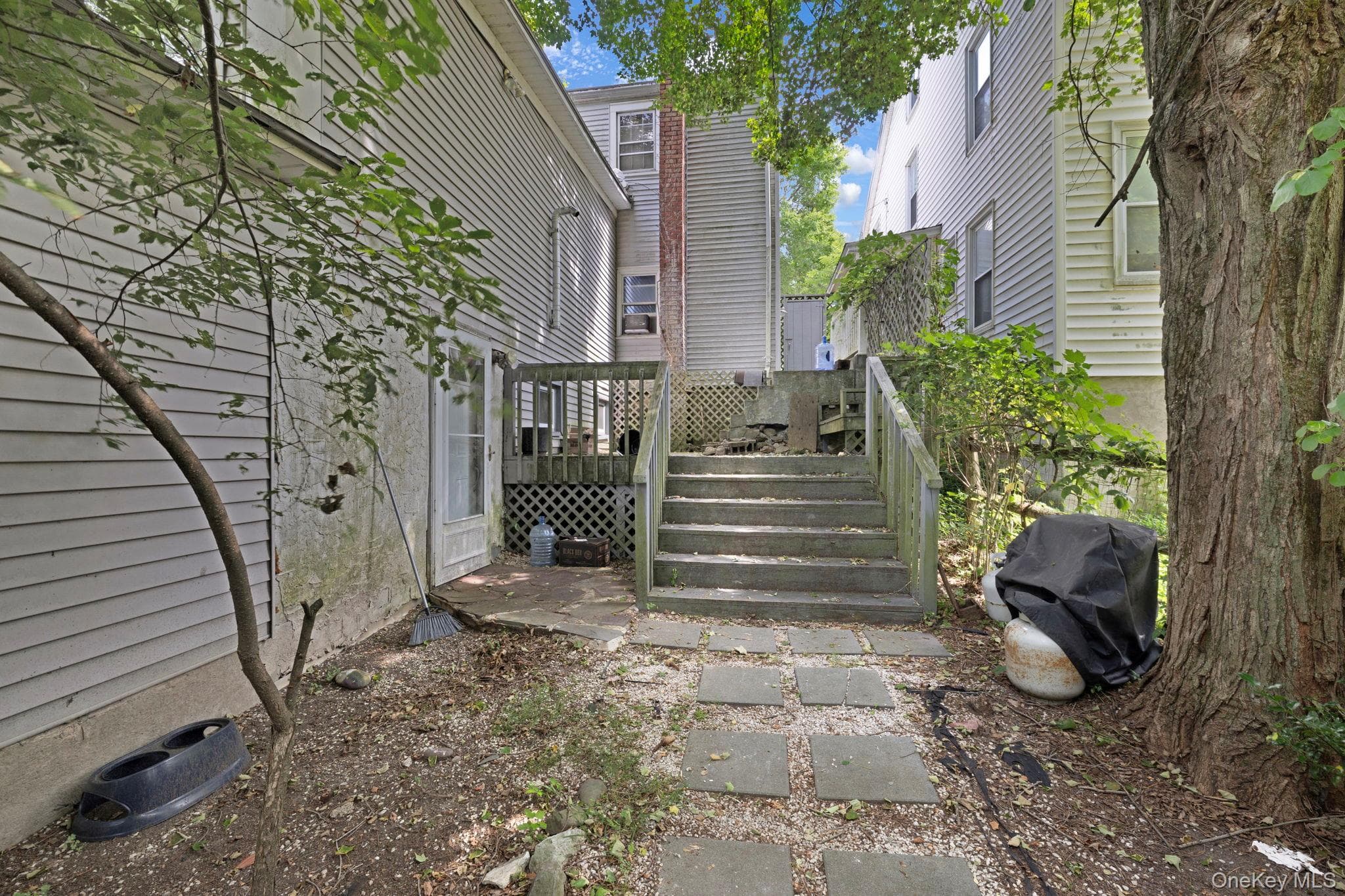 1675 Main Street thumbnail 33