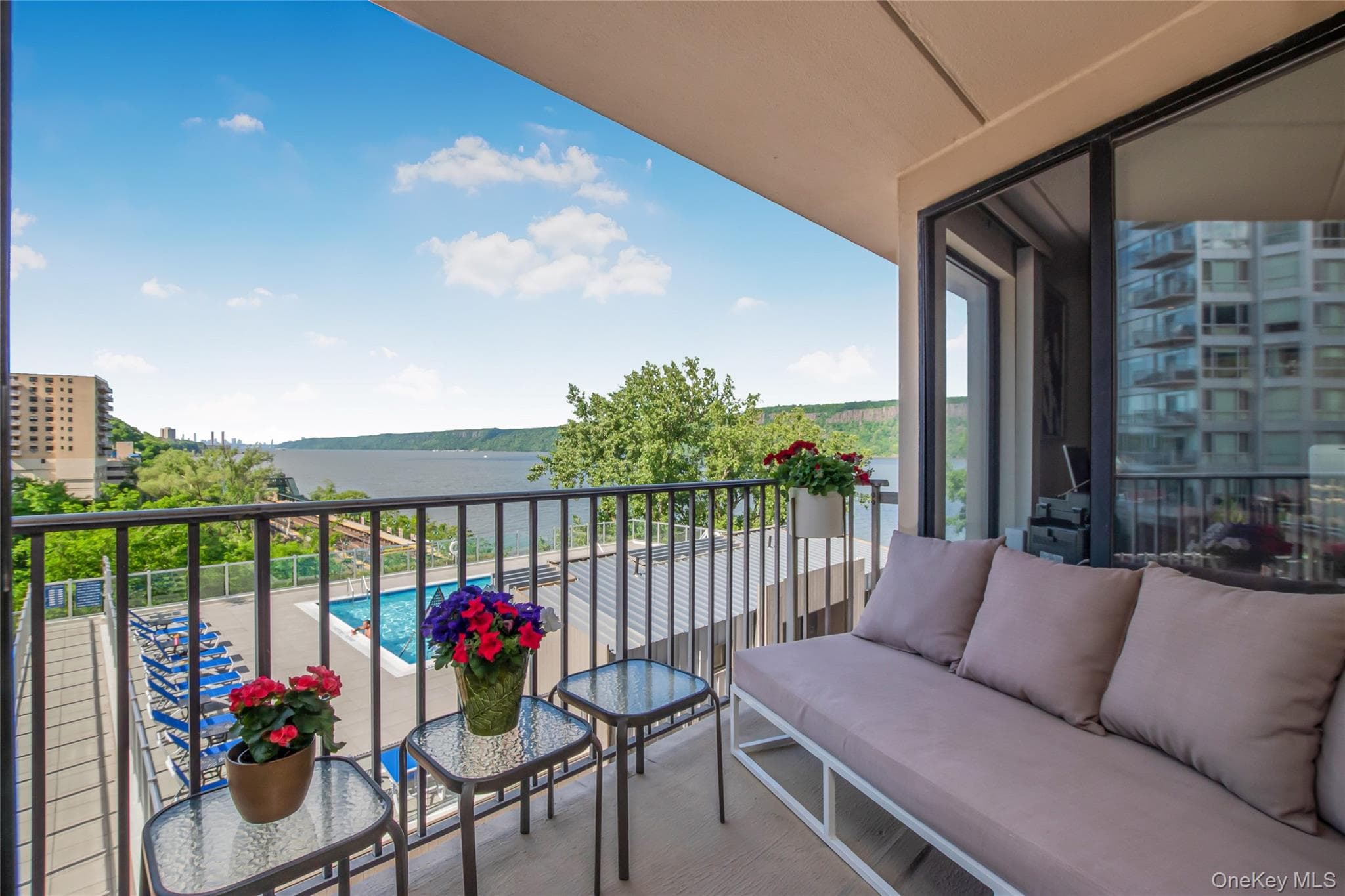 1155 Warburton Avenue Unit: 3PR thumbnail 6