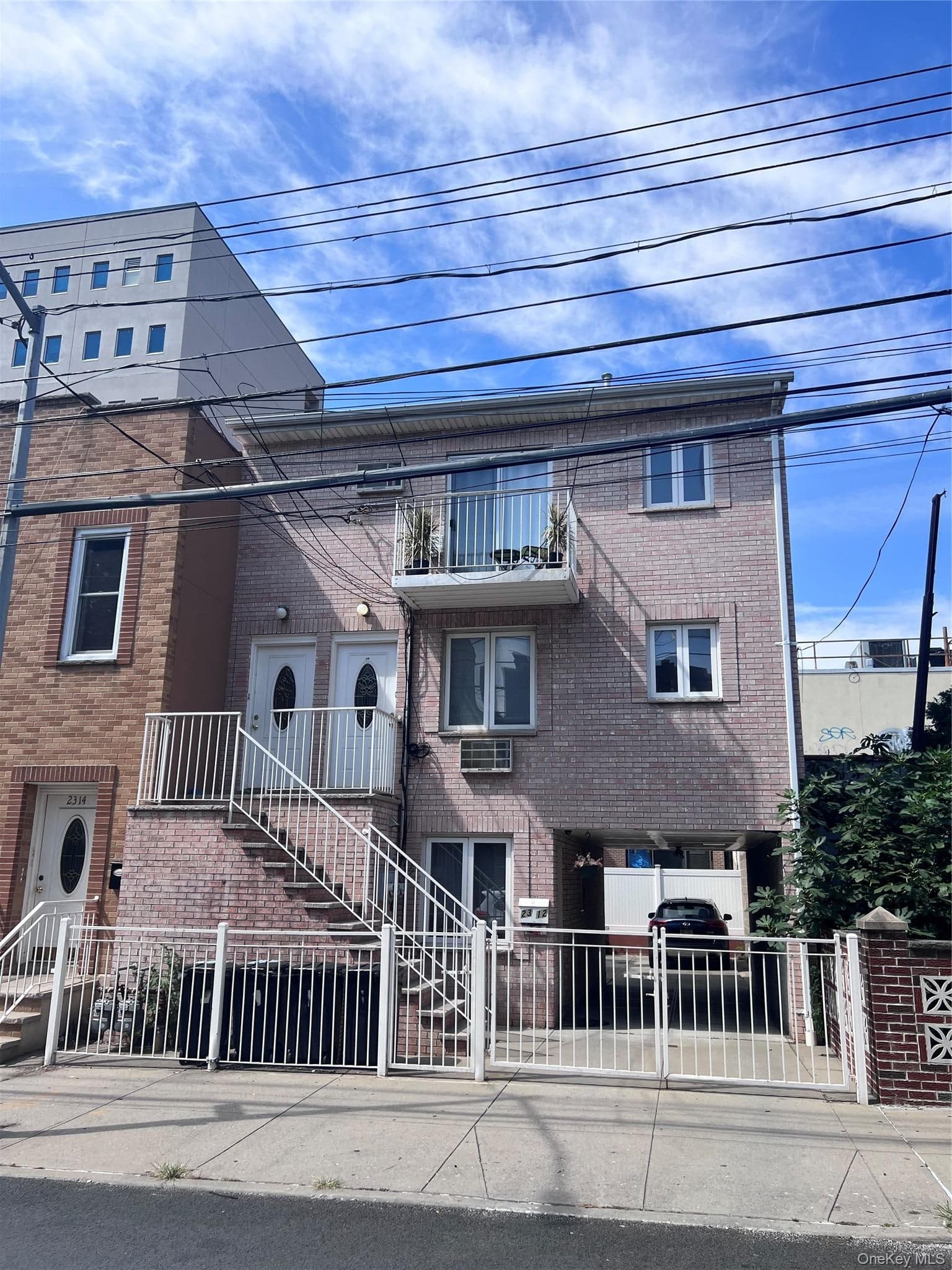 2312 32nd Street, Astoria