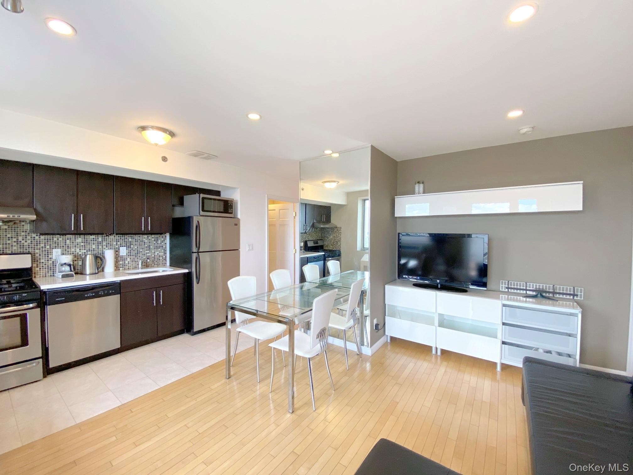 143-26 41st Avenue Unit: 9C thumbnail 6