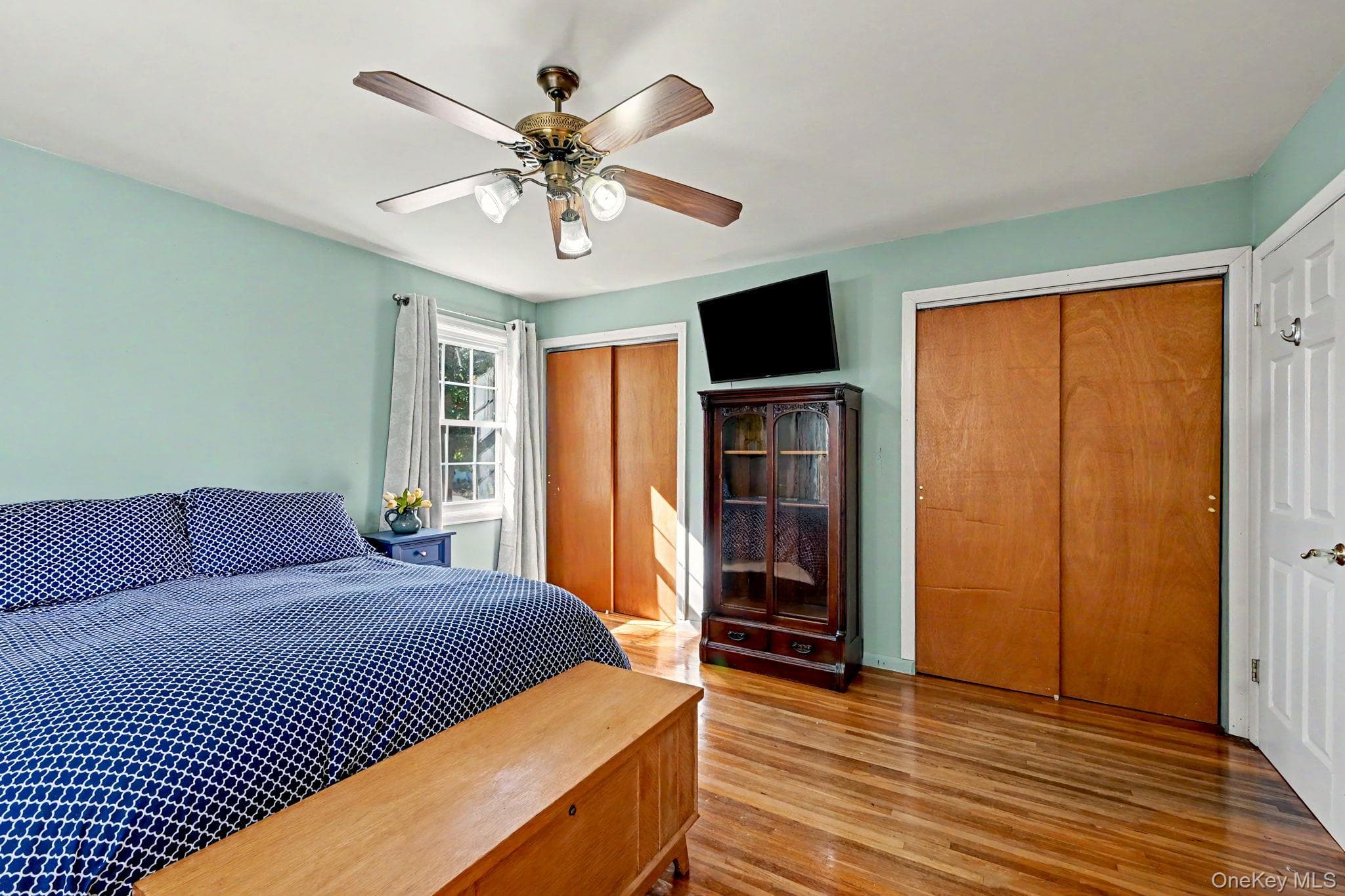 3235 Lincoln Drive thumbnail 18