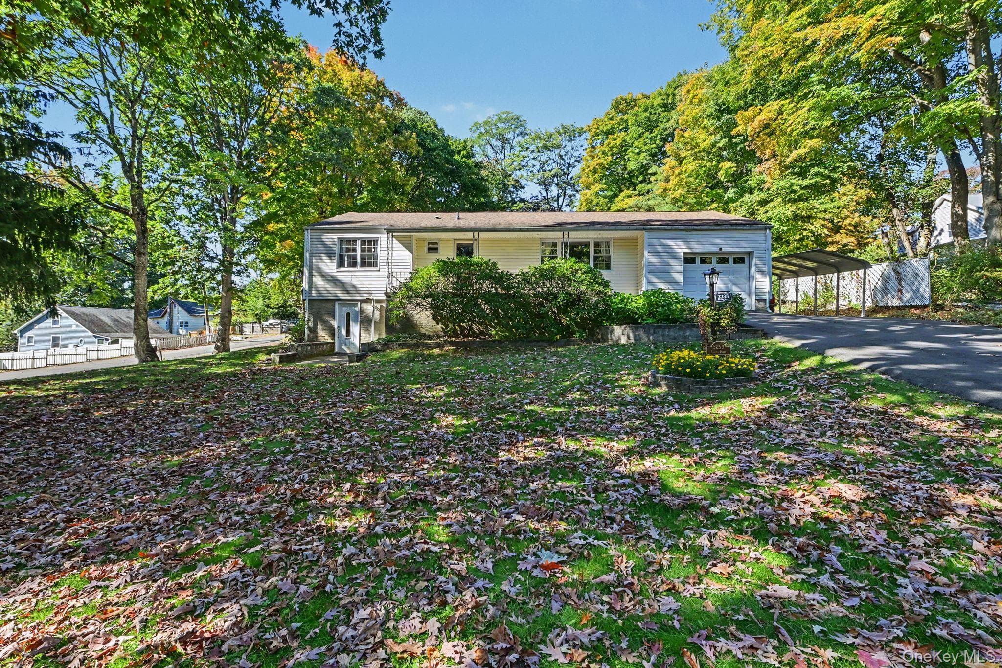 3235 Lincoln Drive thumbnail 2