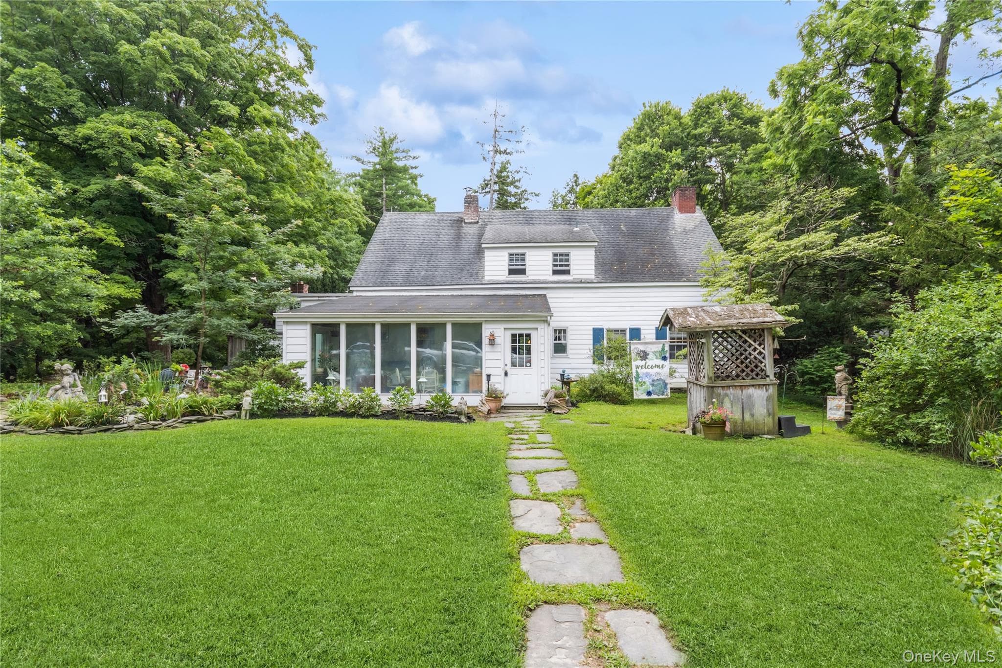 93 Widmer Road, Wappingers Falls