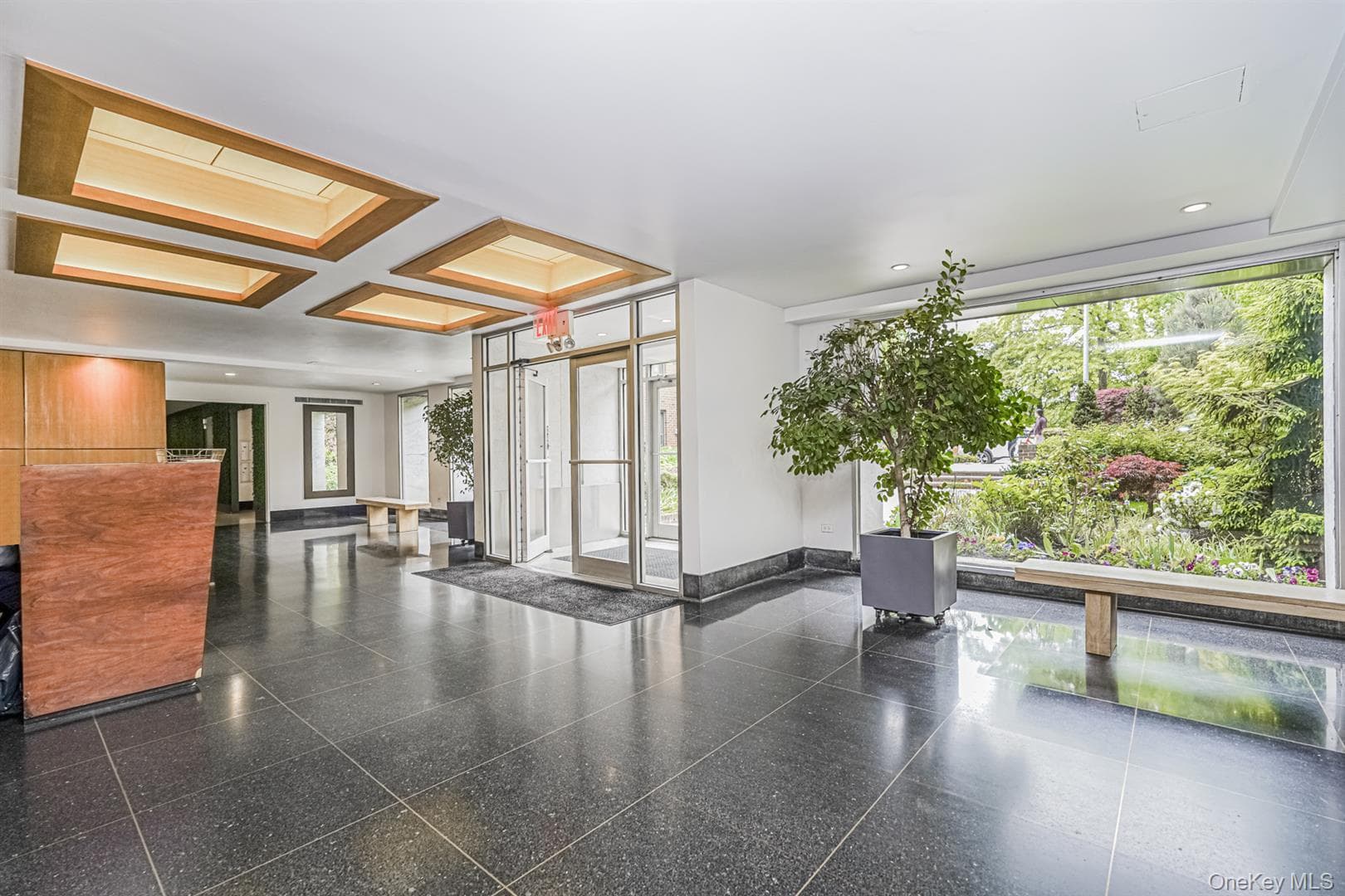 9511 Shore Road Unit: 112 thumbnail 2