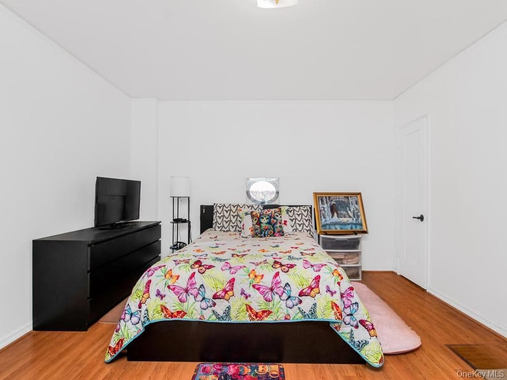 306 E Mosholu Parkway Unit: 4F thumbnail 13