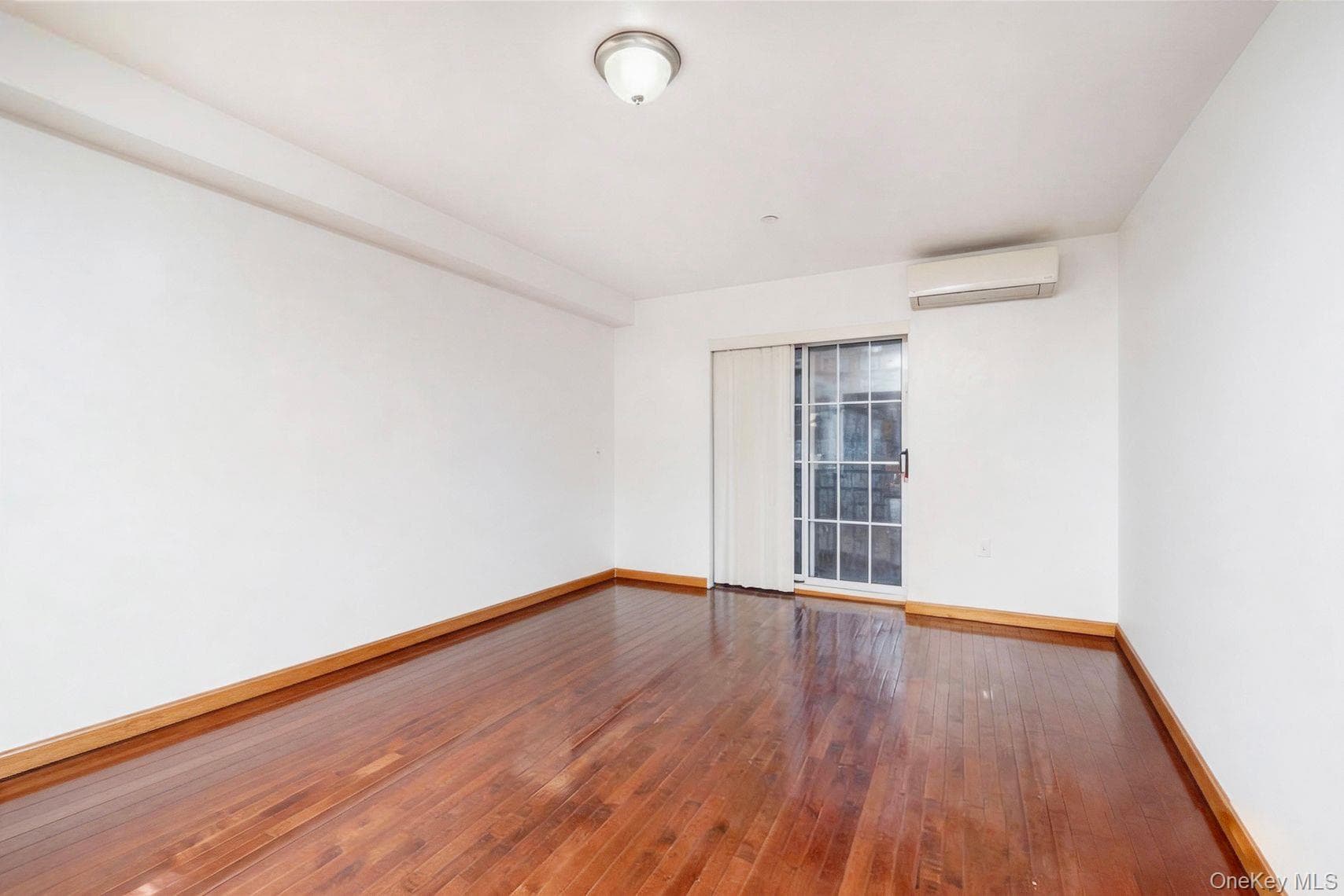 14118 Cherry Avenue Unit: 2C thumbnail 6