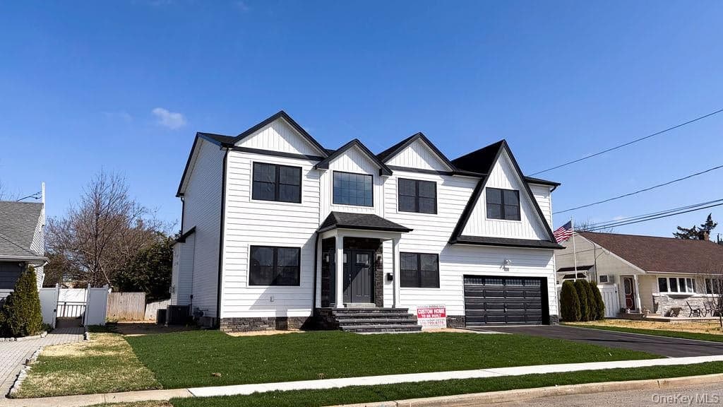 3421 Hawthorne Drive, Wantagh
