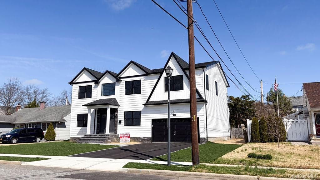 3421 Hawthorne Drive thumbnail 3