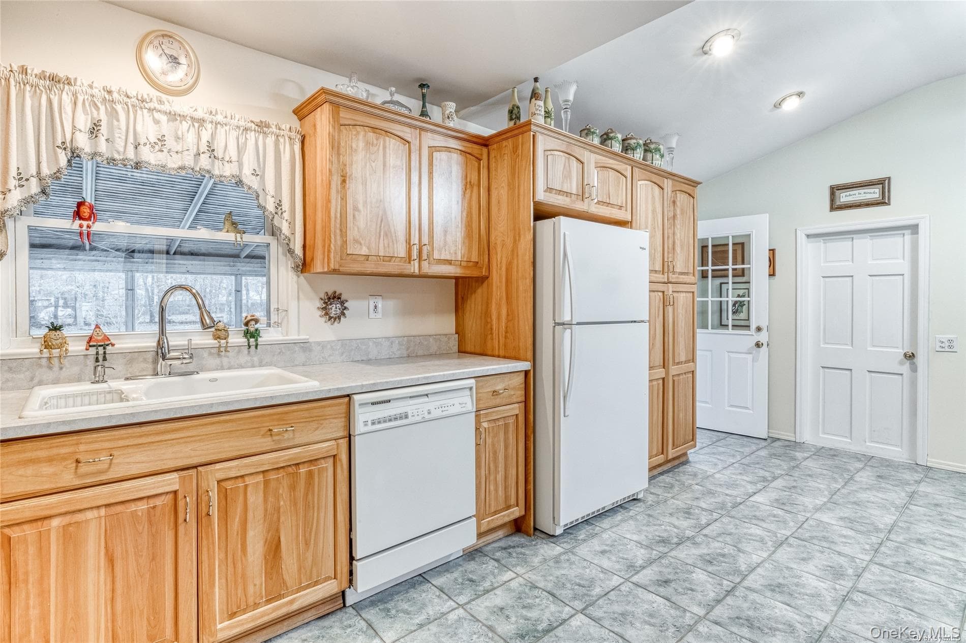 218 N Titmus Drive thumbnail 15