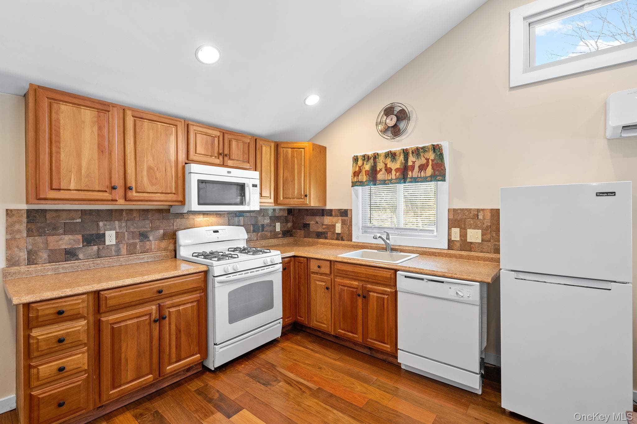 640 Debruce Road thumbnail 20