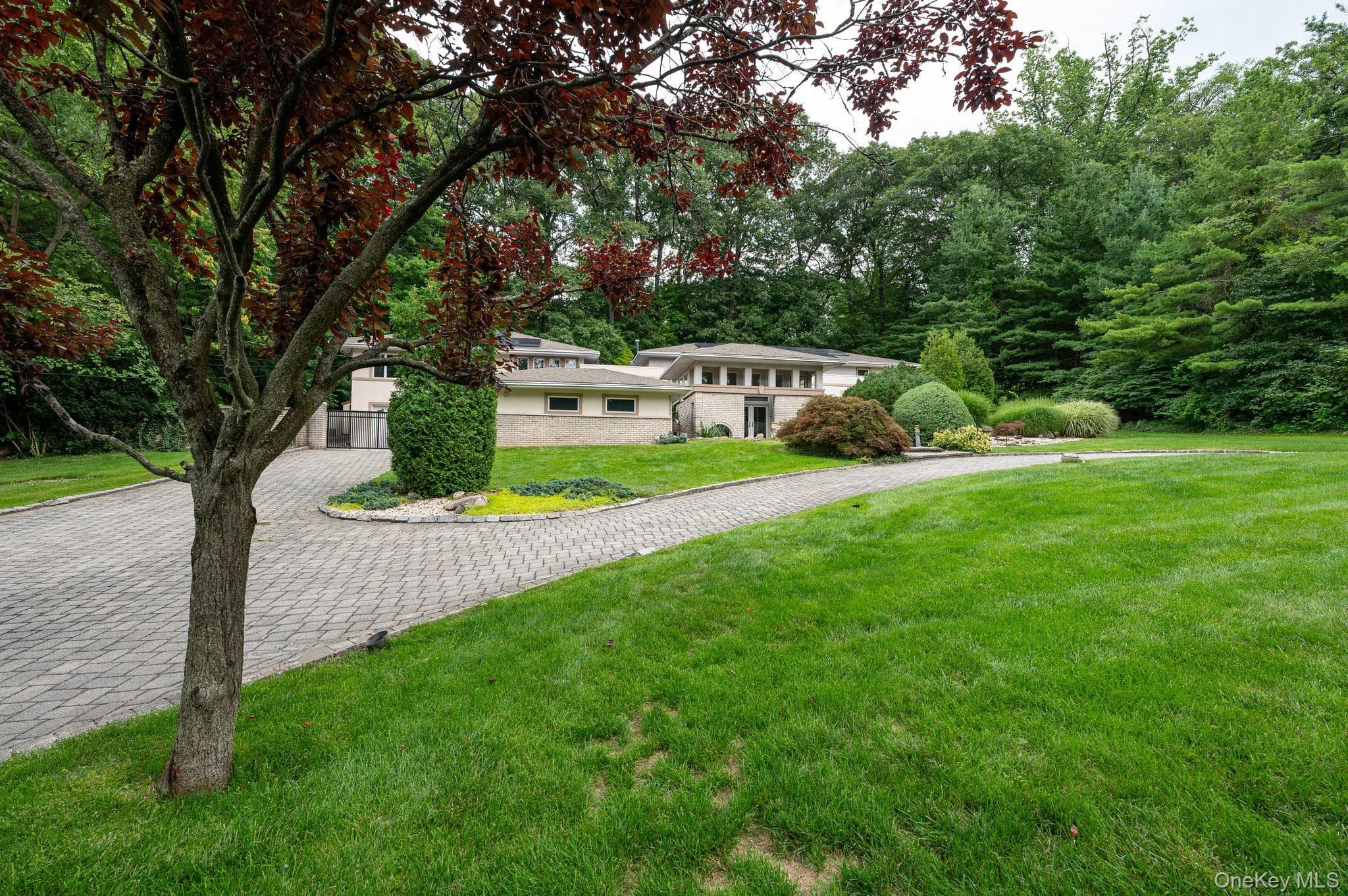 46 Sprain Valley Road thumbnail 3
