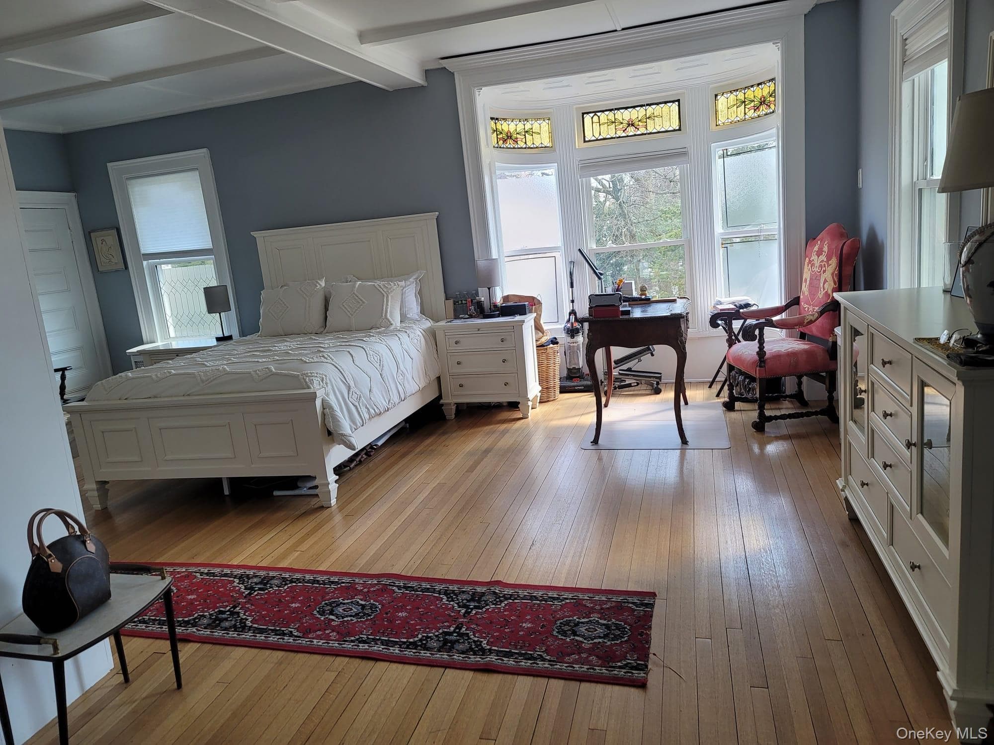 129 Hilton Avenue thumbnail 4