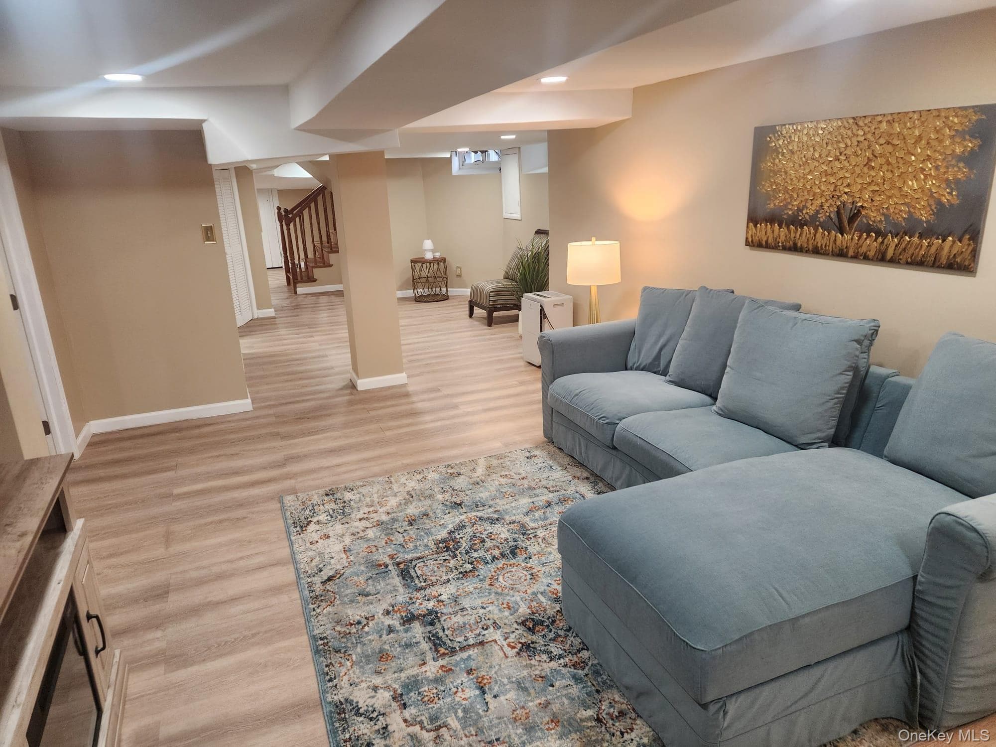 129 Hilton Avenue thumbnail 8