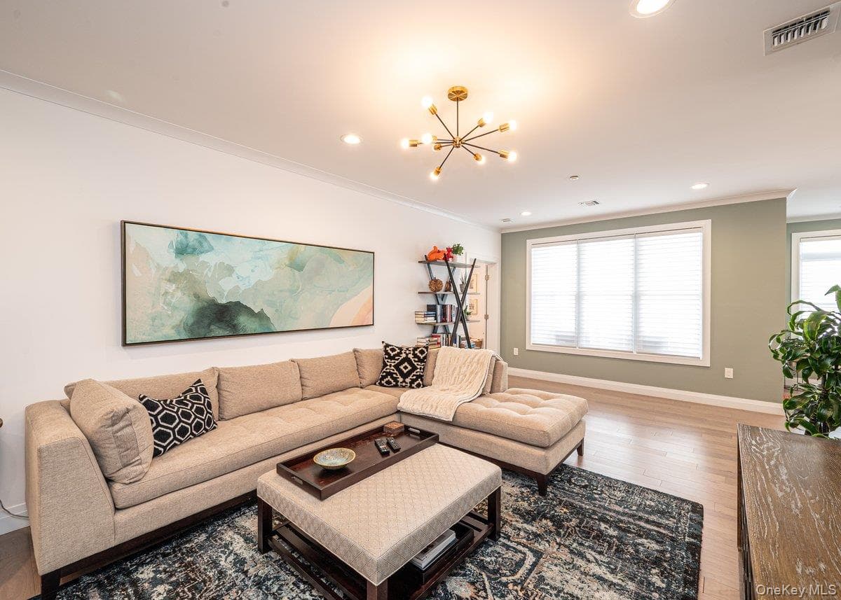 30101 Spruce Pond Circle thumbnail 2